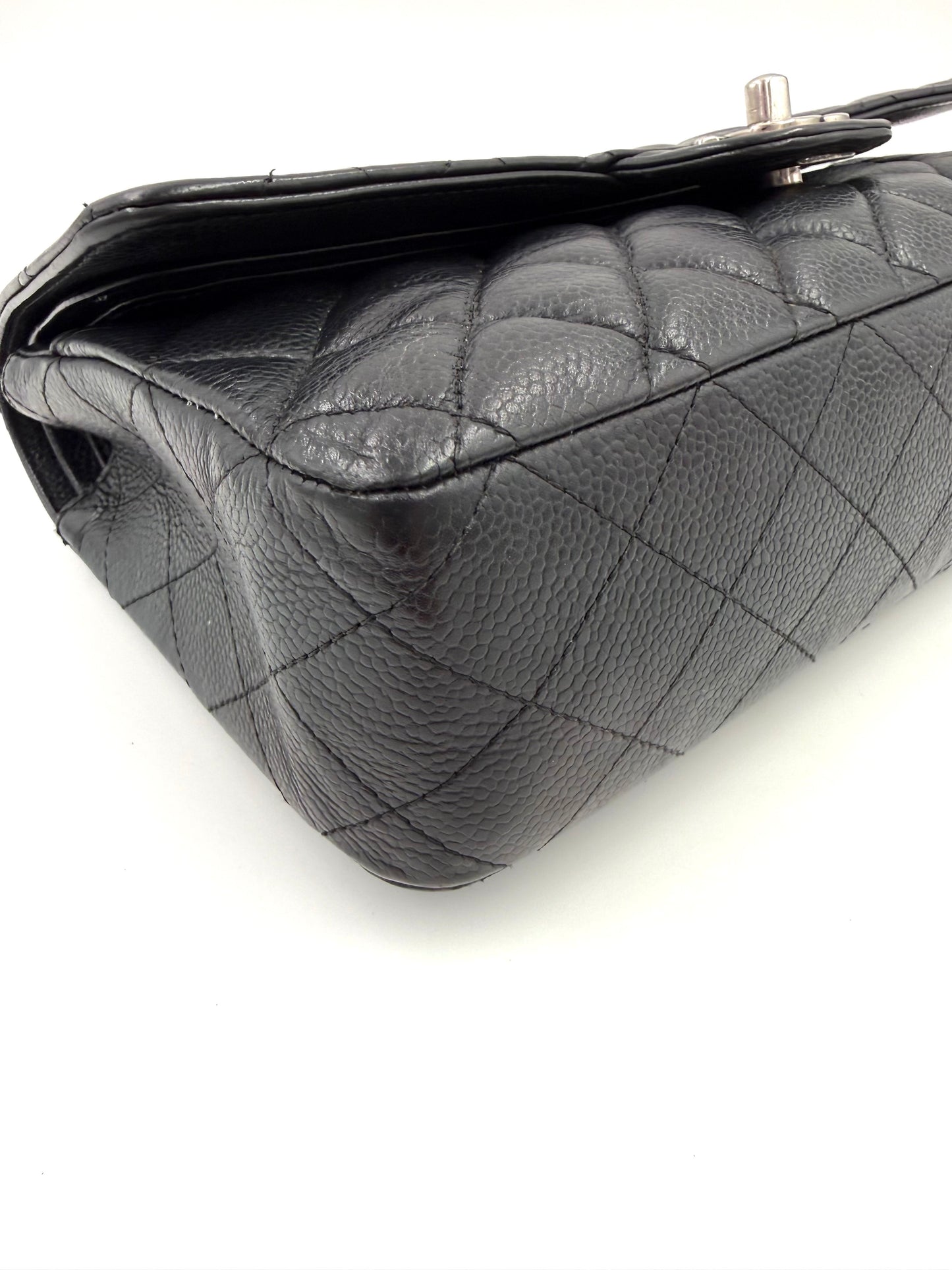 CHANEL Timeless Double Flap medium Caviar schwarz SHW