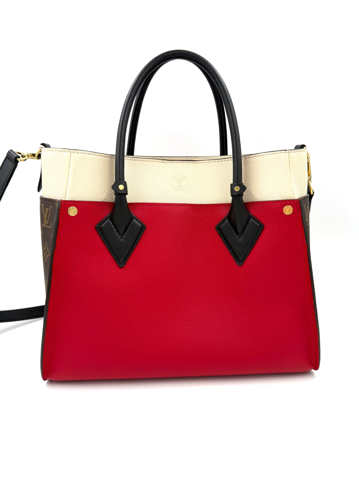 LOUIS VUITTON On my Side