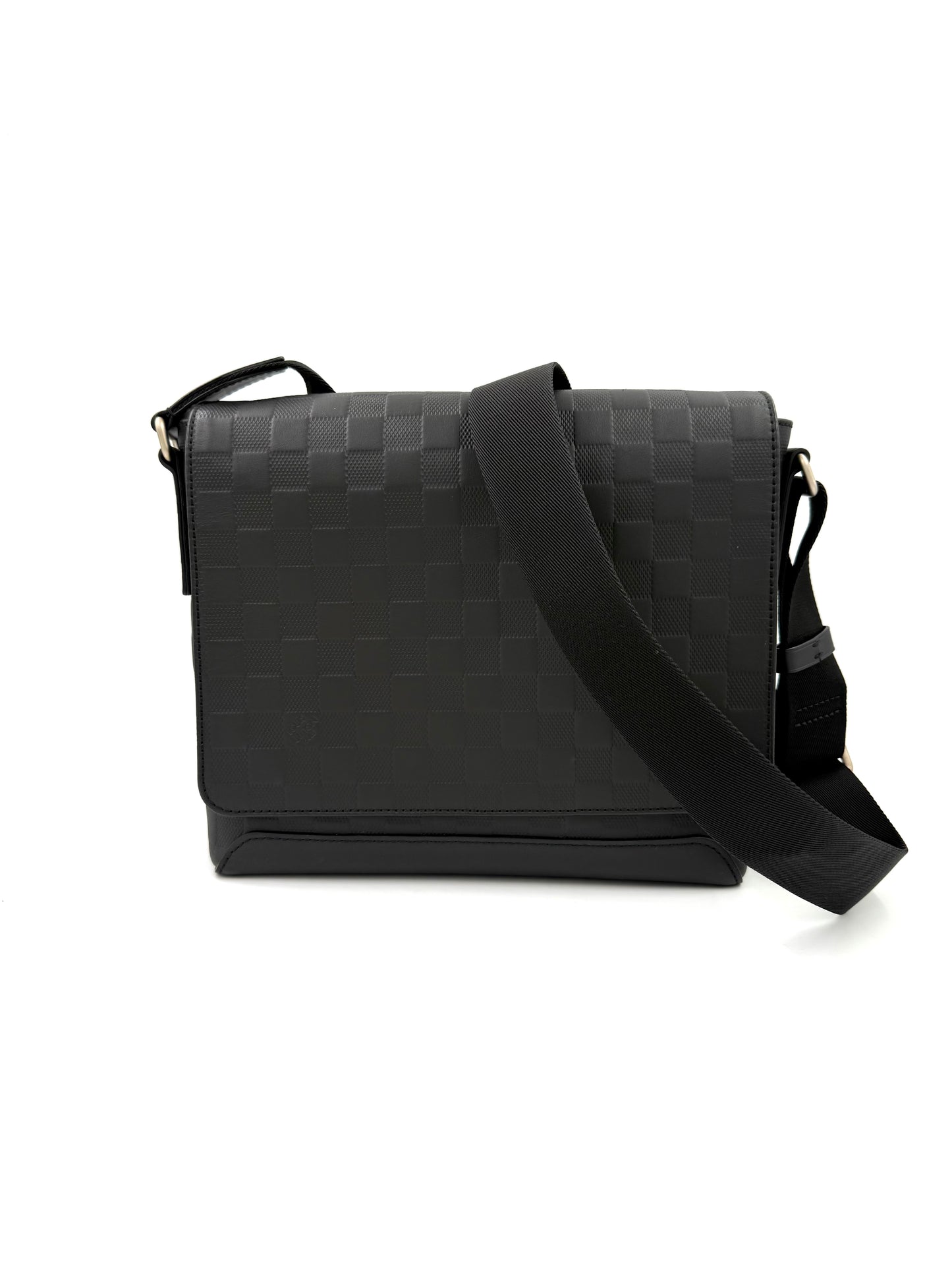 LOUIS VUITTON District PM Damier Infini