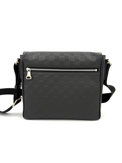 LOUIS VUITTON District PM Damier Infini
