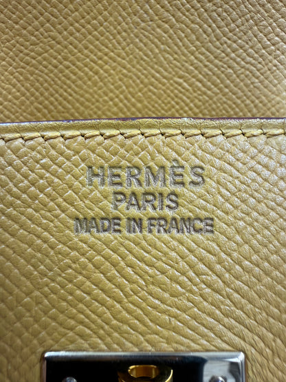 HERMÈS Birkin 35 Courchevel Gelb GHW Innenansicht mit HERMÈS Paris Made in France Prägung
