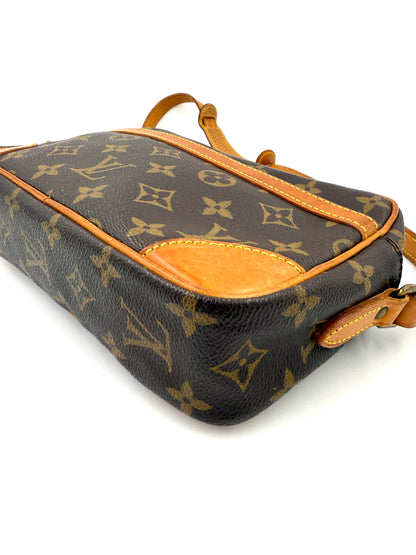 LOUIS VUITTON Trocadero 23 Monogram Canvas Vintage