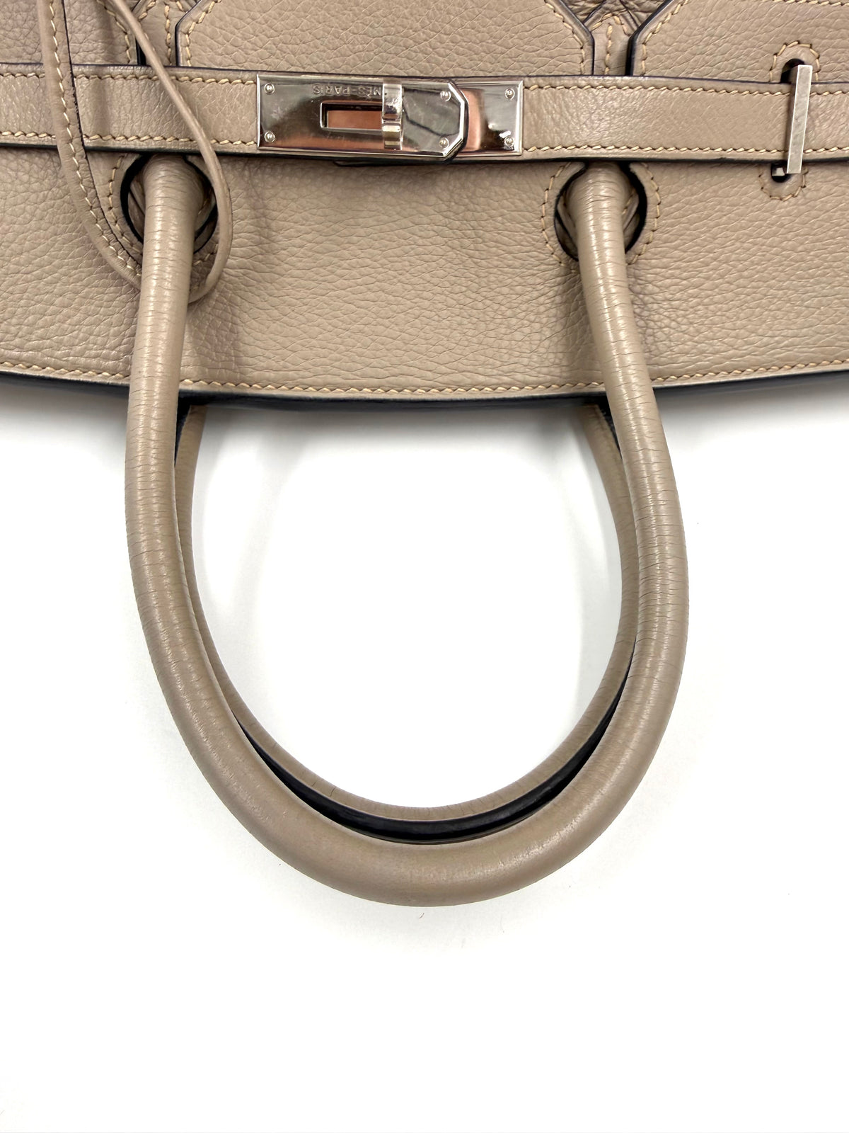 HERMÈS Birkin 35 Togo grau PHW aus genarbtem Leder mit silberfarbenem Verschluss und Griffen