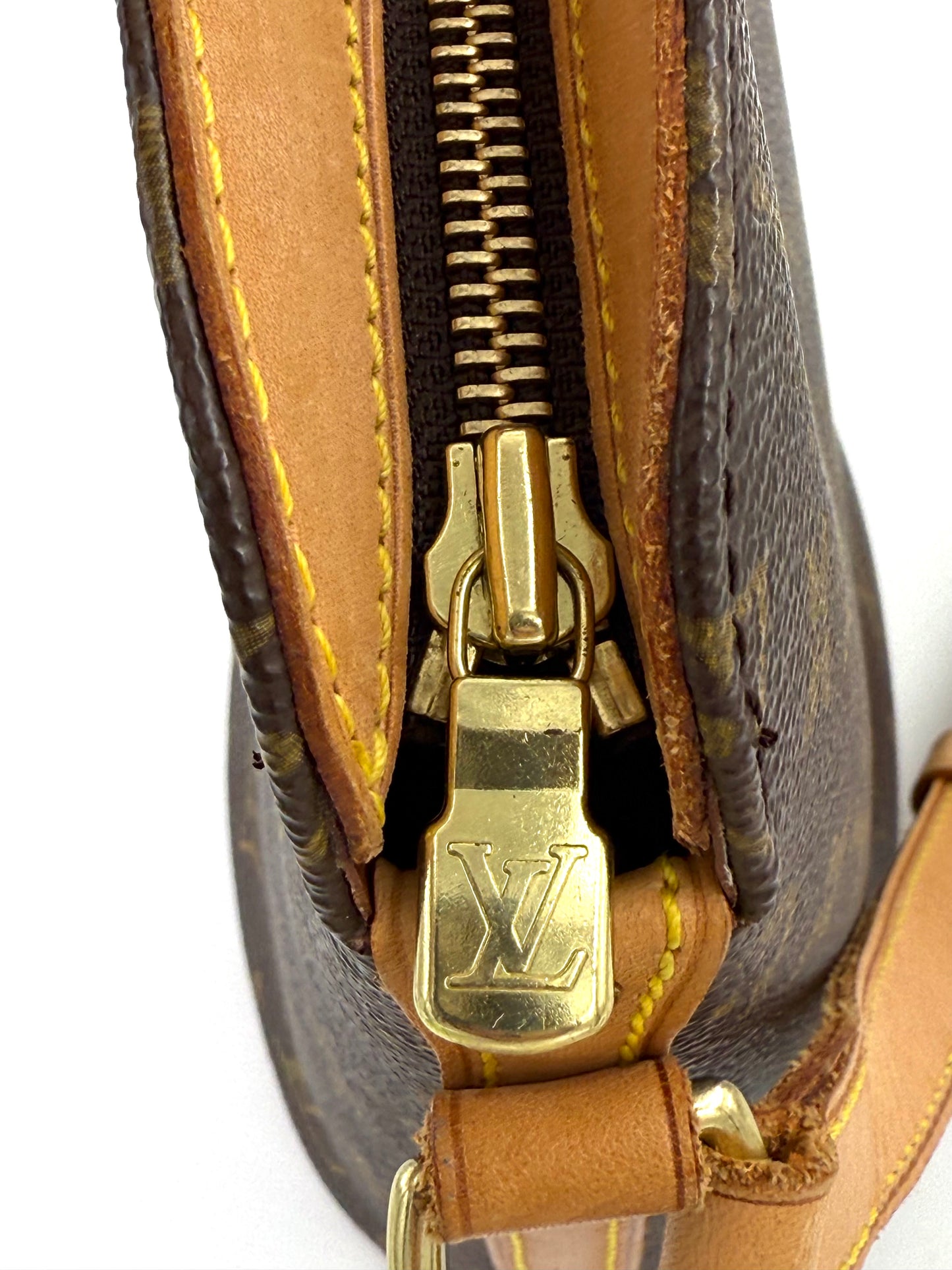 LOUIS VUITTON Drouot Monogram Canvas