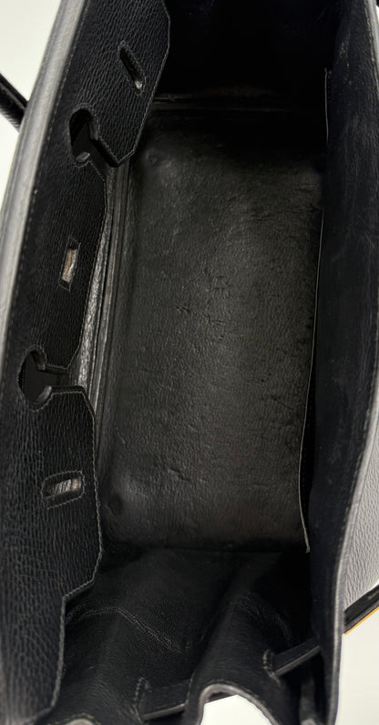 HERMÈS Birkin 35 Ardennes schwarz GHW Innenansicht mit schwarzem Lederinterieur