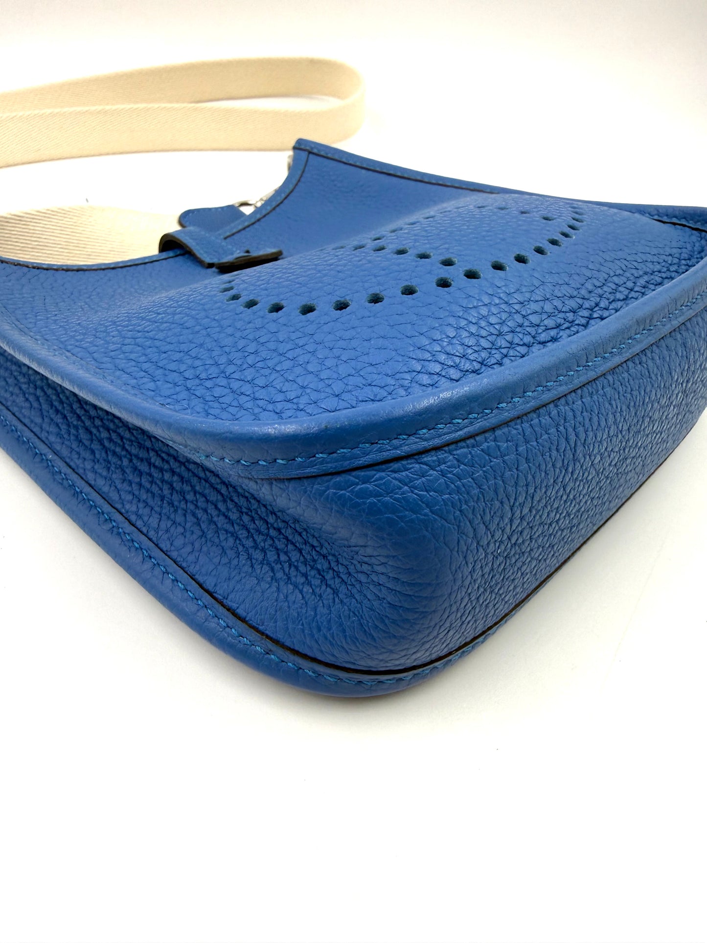 HERMÈS Evelyne 16 Royal Blue Clemence PHW