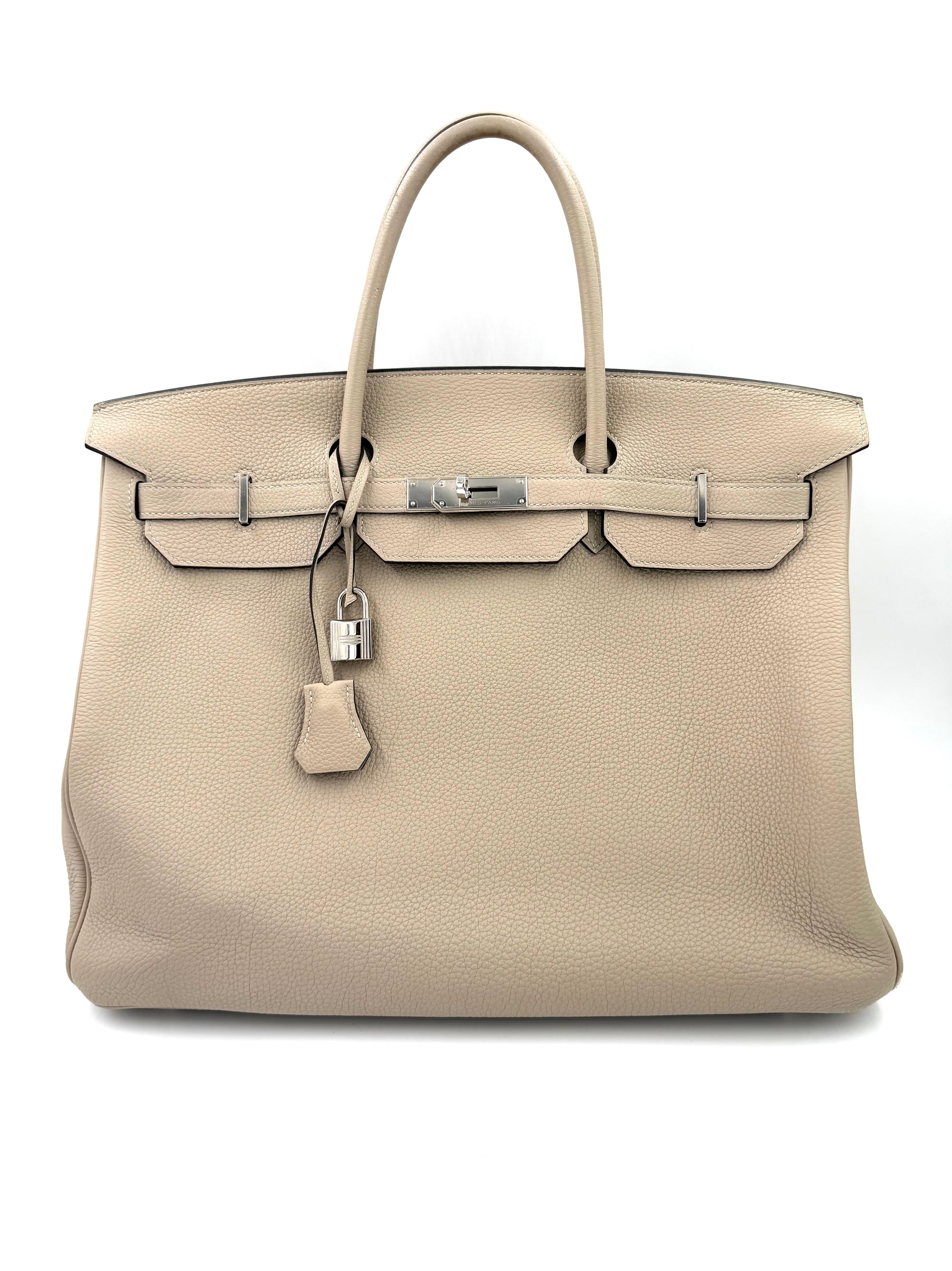 Hochwertige HERMÈS Birkin 40 Togo Gris Tourterelle PHW Designer Handtasche aus feinem Leder, elegant und stilvoll.
