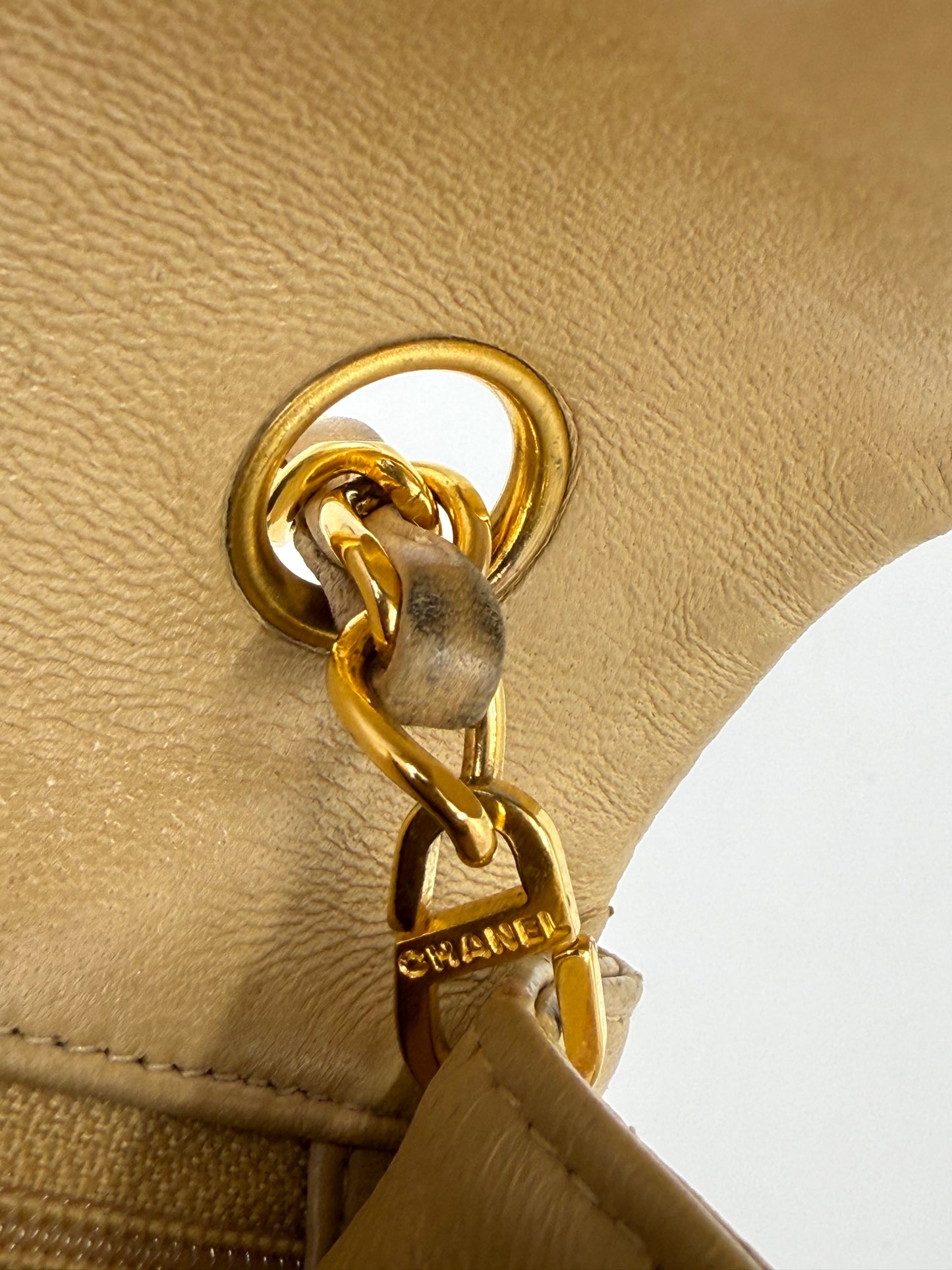 CHANEL Timeless Single Flap Square small beige GHW