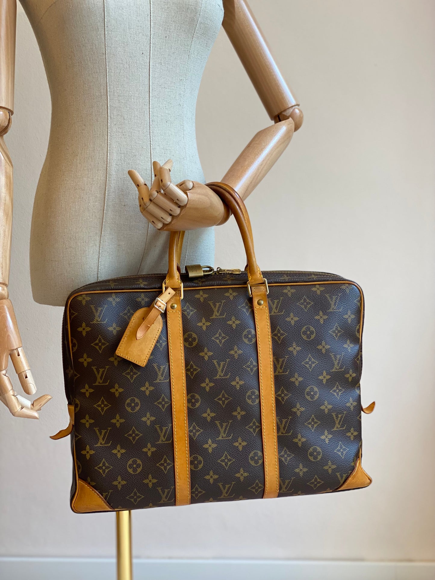 LOUIS VUITTON Porte Documents Monogram Canvas