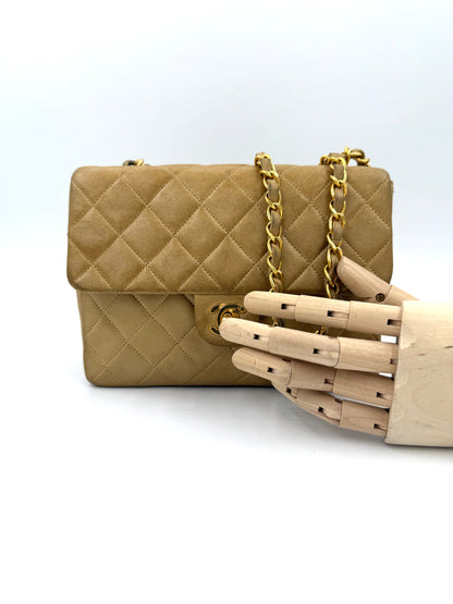 CHANEL Timeless Single Flap Square small beige GHW