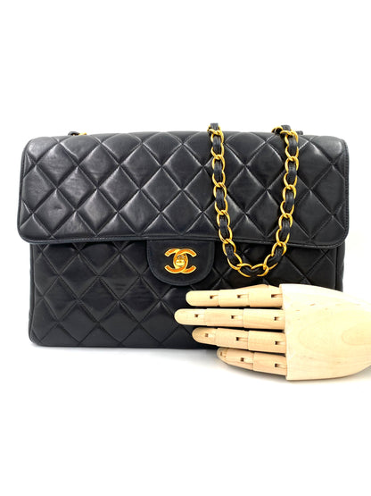 CHANEL Timeless Classic Single Flap Bag Jumbo schwarz Lammleder