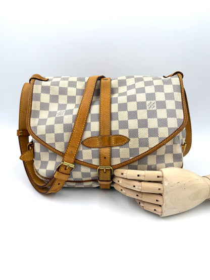 LOUIS VUITTON Saumur 30 Damier Azur große Designerhandtasche Second Hand mit verstellbarem Lederriemen