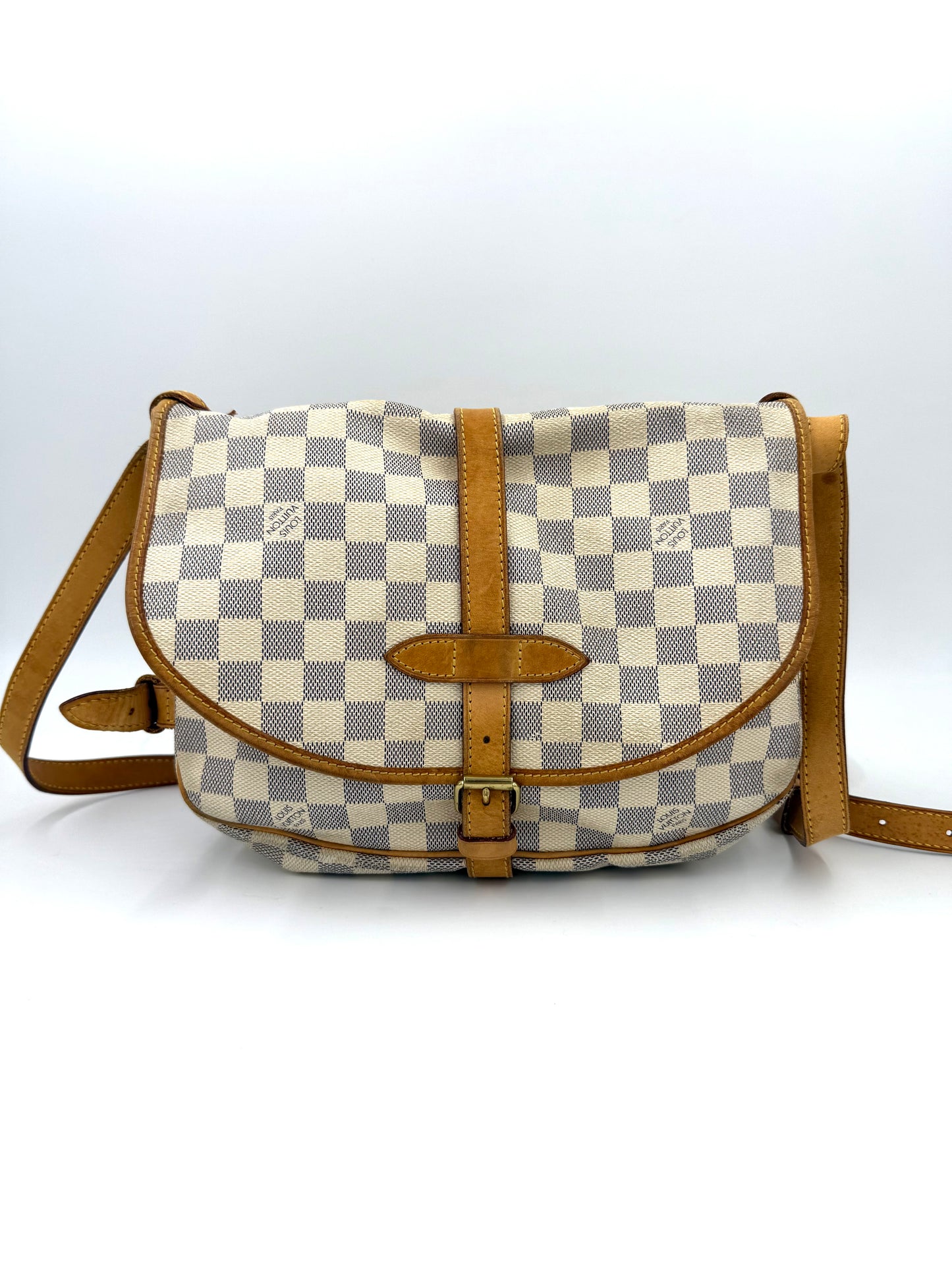 LOUIS VUITTON Saumur 30 Damier Azur Designer Handtasche groß mit charakteristischem Karo-Canvas und Lederakzenten