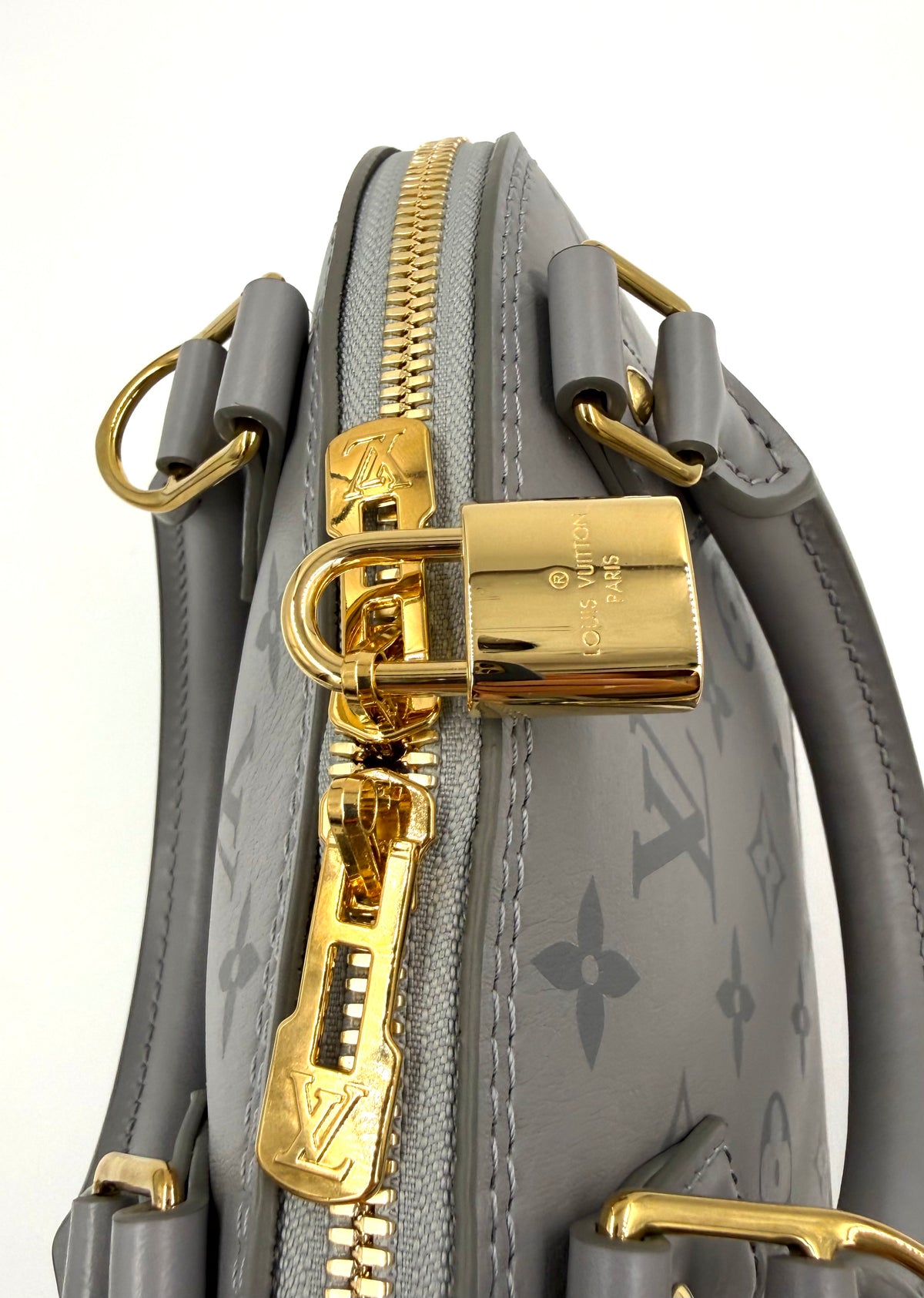 LOUIS VUITTON Alma BB Monogram Ink