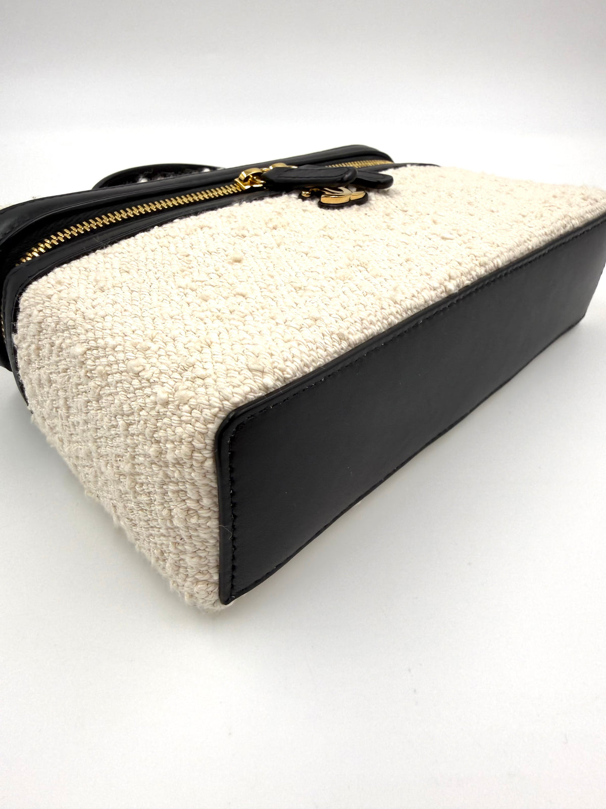 CHANEL Vanity Coco Beach 2026