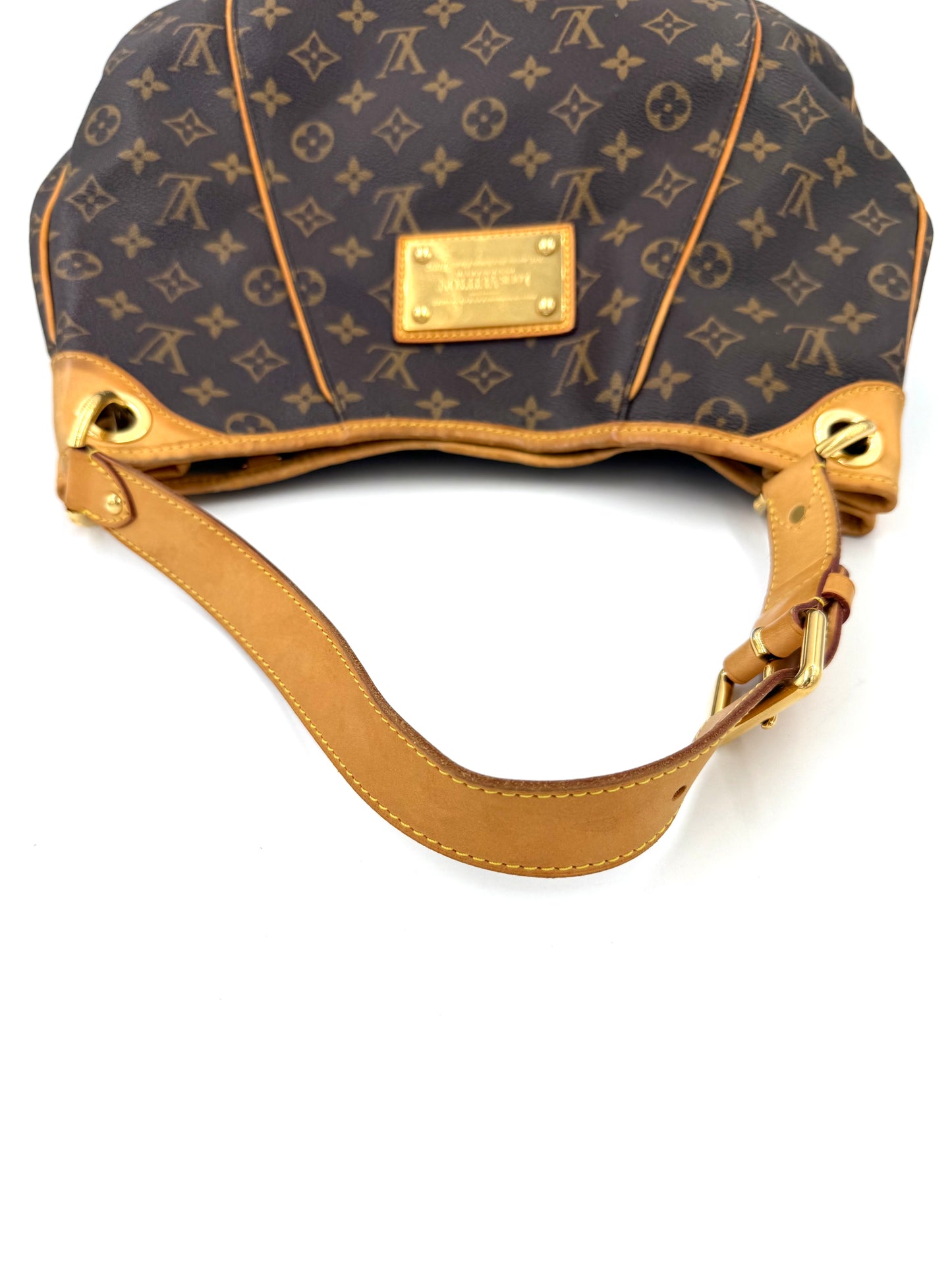 LOUIS VUITTON Galliera MM Monogram Canvas