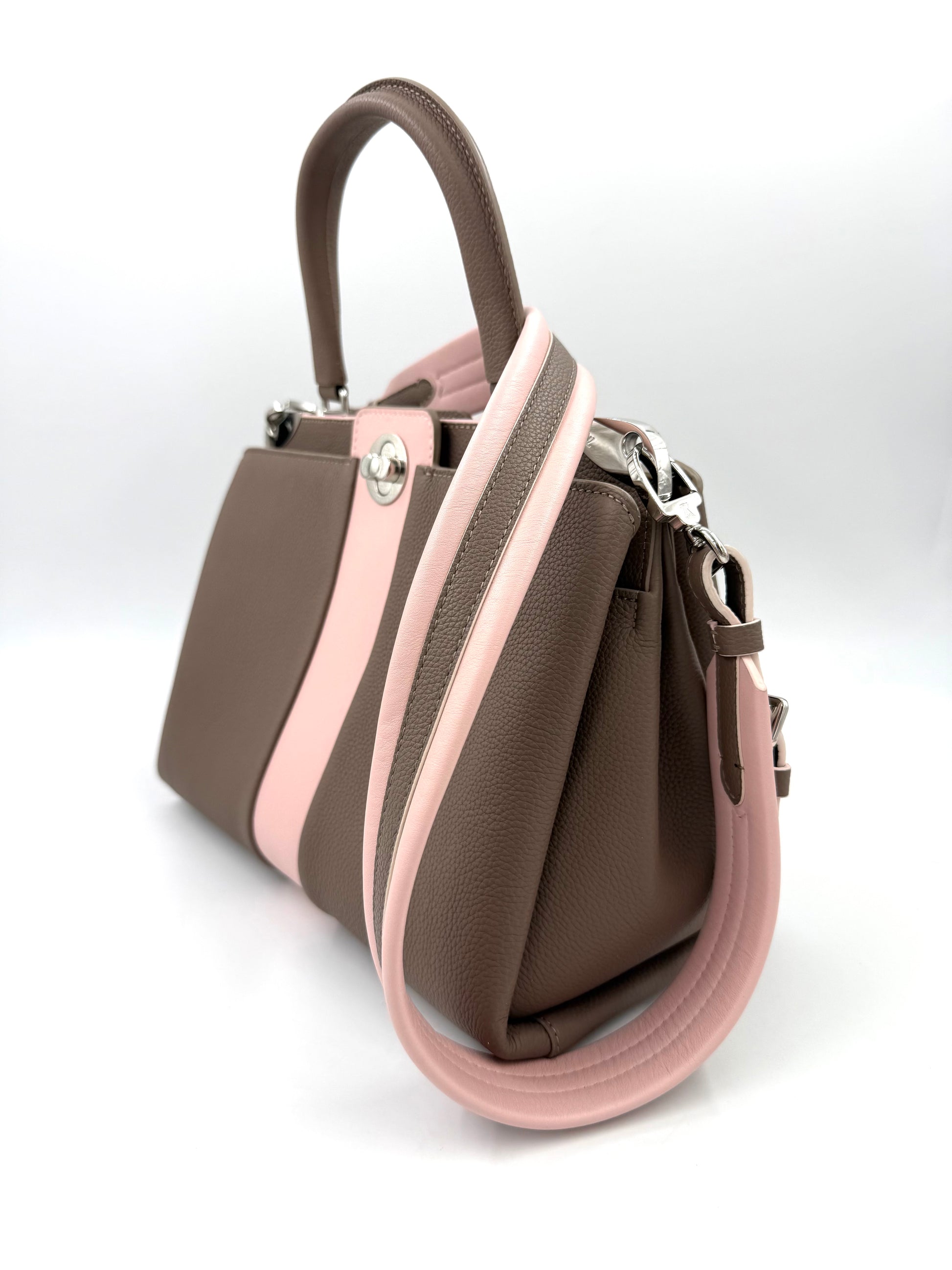 LOUIS VUITTON Astrid Taupe Rose elegante Designer Handtasche aus genarbtem Leder mit verstellbarem Schulterriemen second hand