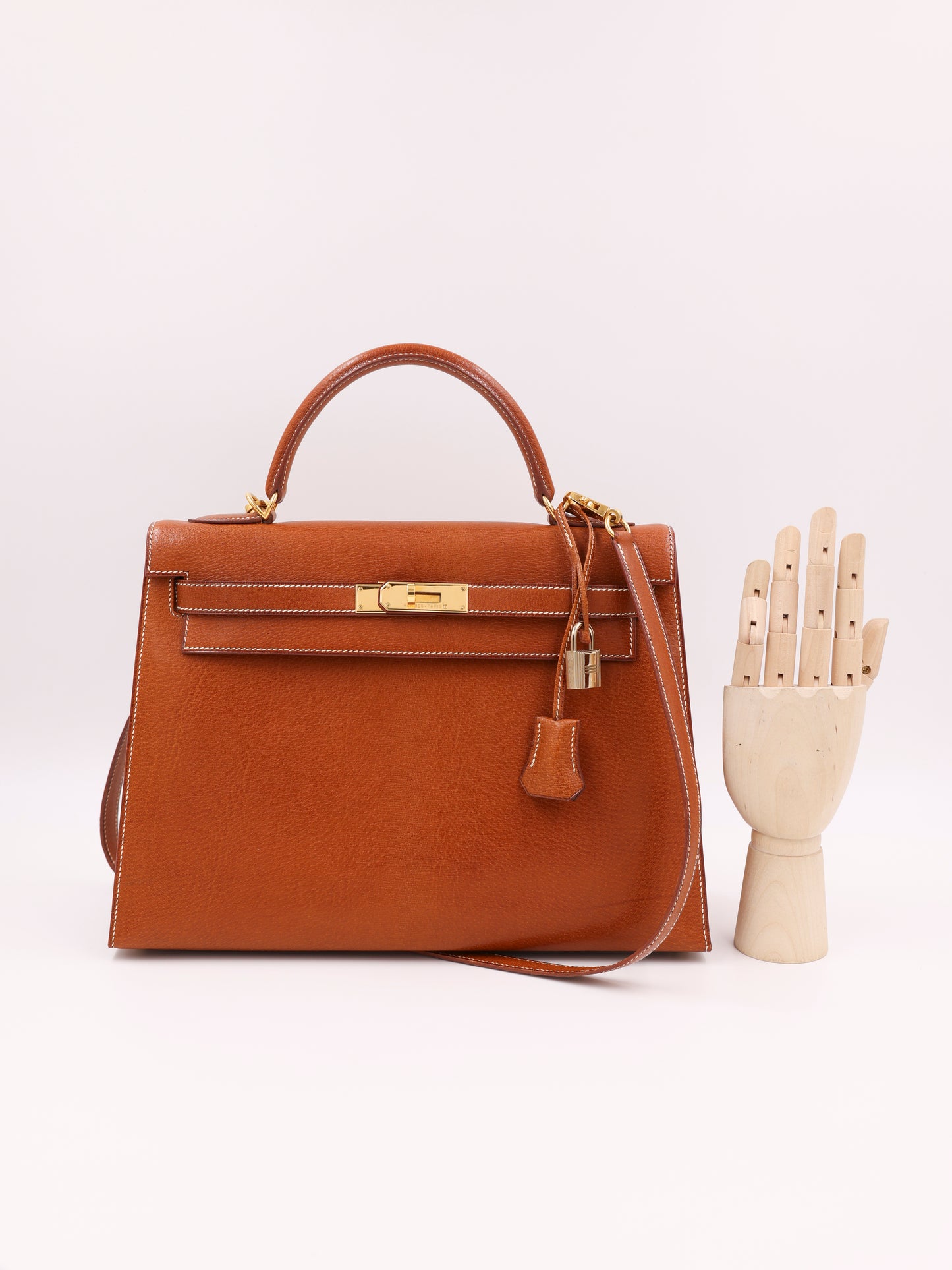 HERMÈS Kelly 32 cognac GHW