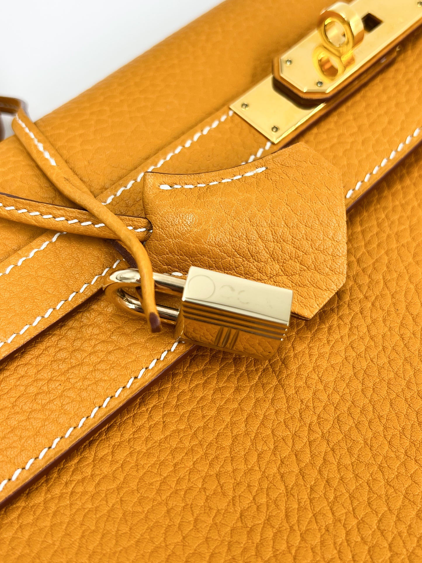 HERMÈS Kelly 35 senfgelb GHW