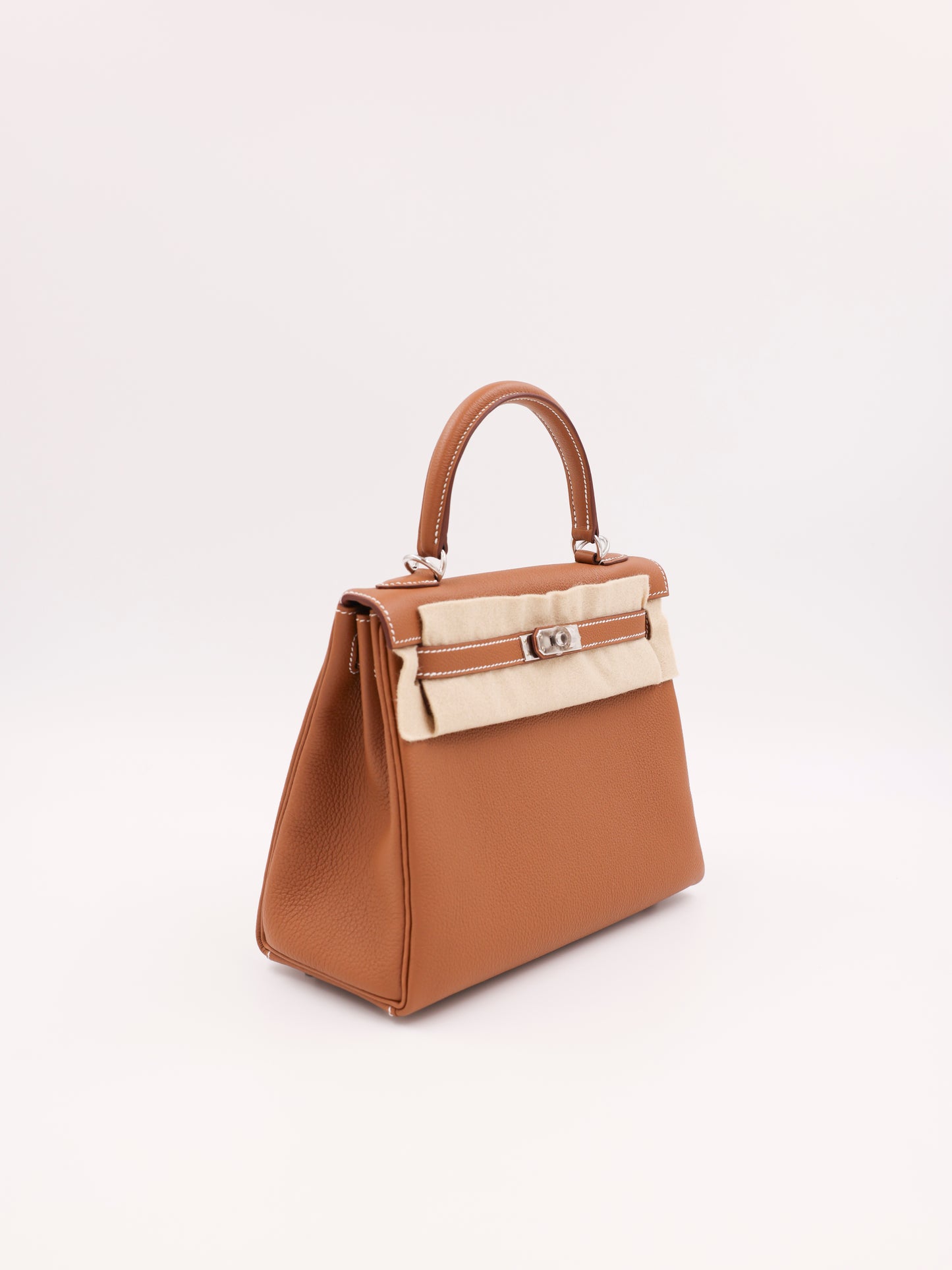 HERMÈS Kelly 25 Retourne Togo Gold PHW