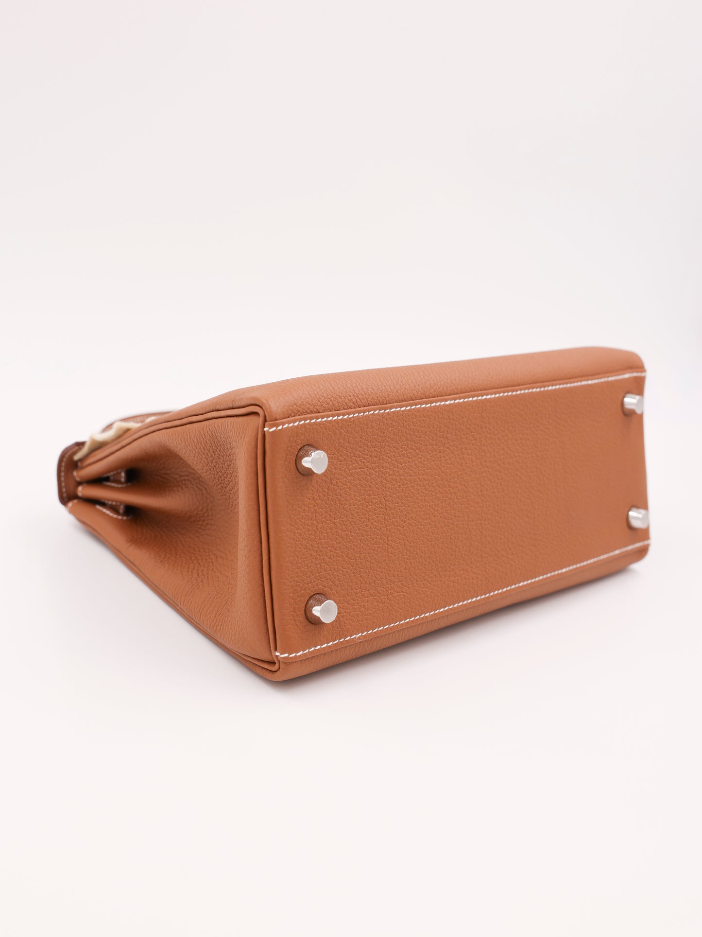 HERMÈS Kelly 25 Retourne Togo Gold PHW