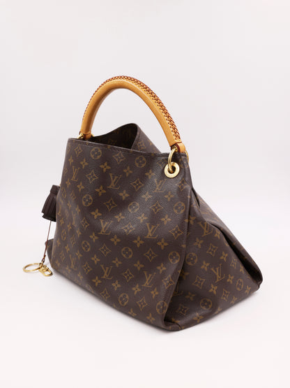 LOUIS VUITTON Artsy MM Monogram Canvas mit Tasselanhänger