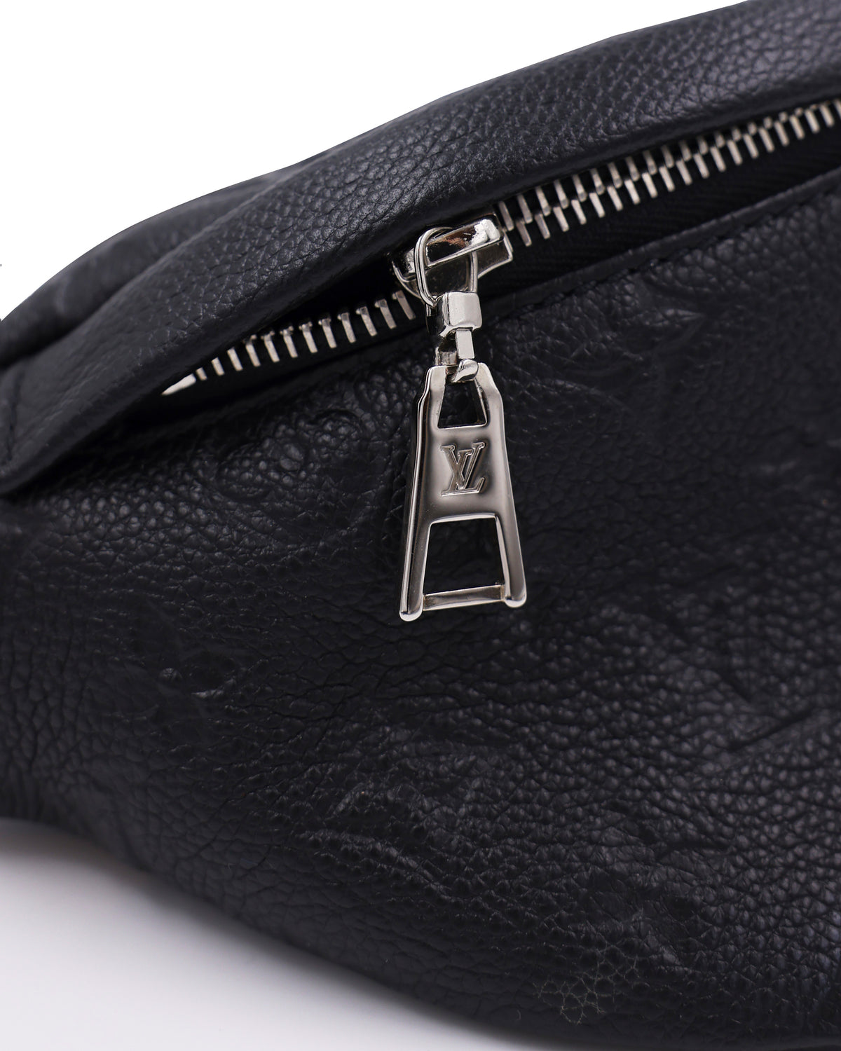 LOUIS VUITTON Bumbag Empreinte schwarz