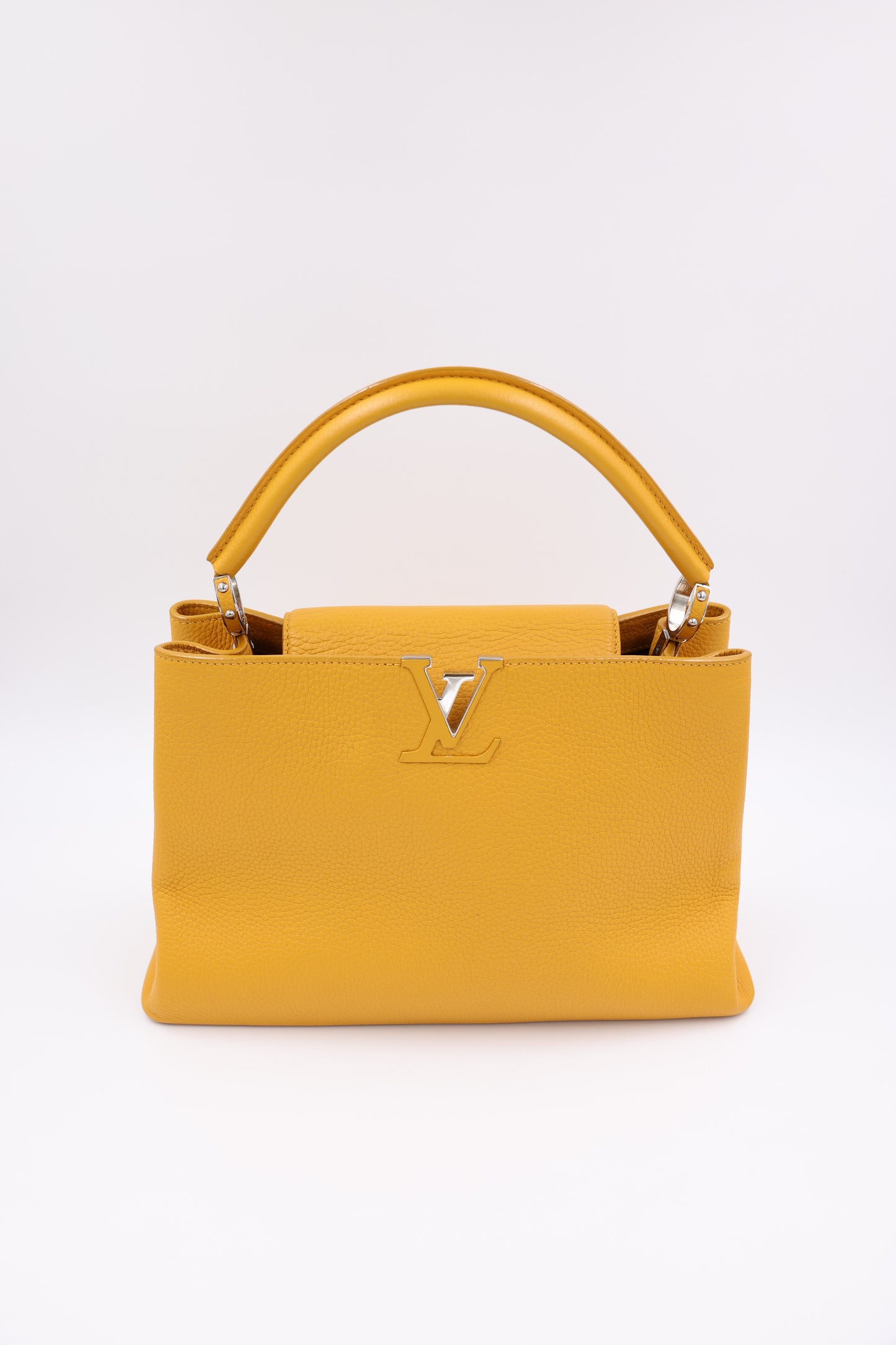 LOUIS VUITTON Capucines MM Safran