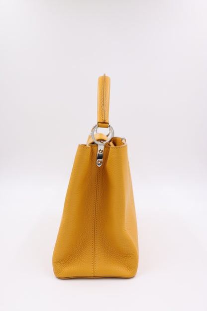 LOUIS VUITTON Capucines MM Safran