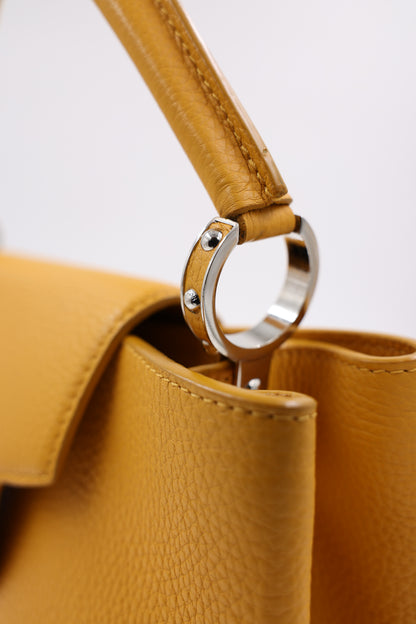 LOUIS VUITTON Capucines MM Safran