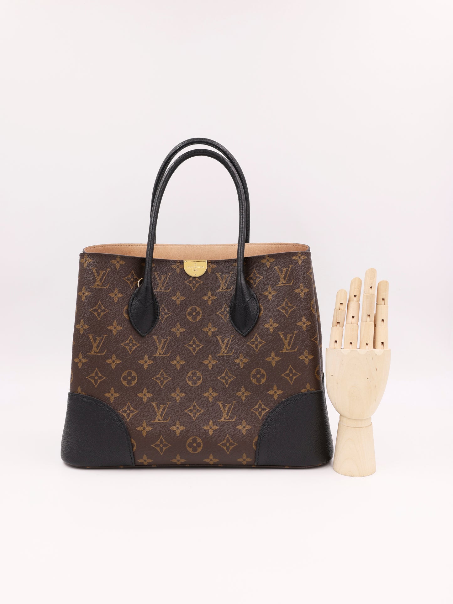 LOUIS VUITTON Flandrin Monogram Canvas schwarz