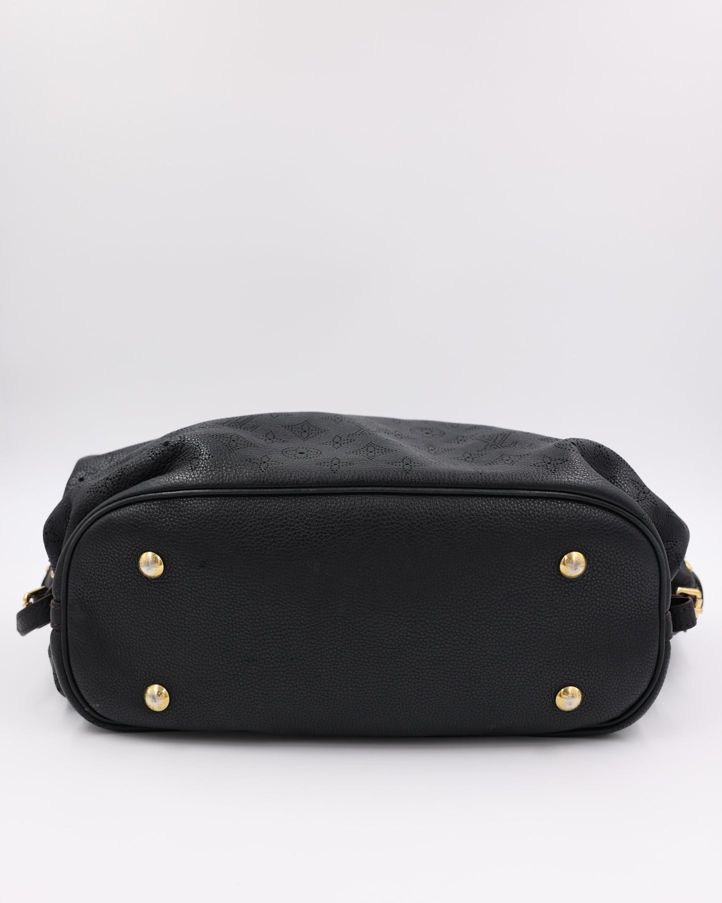 LOUIS VUITTON Mahina M schwarz