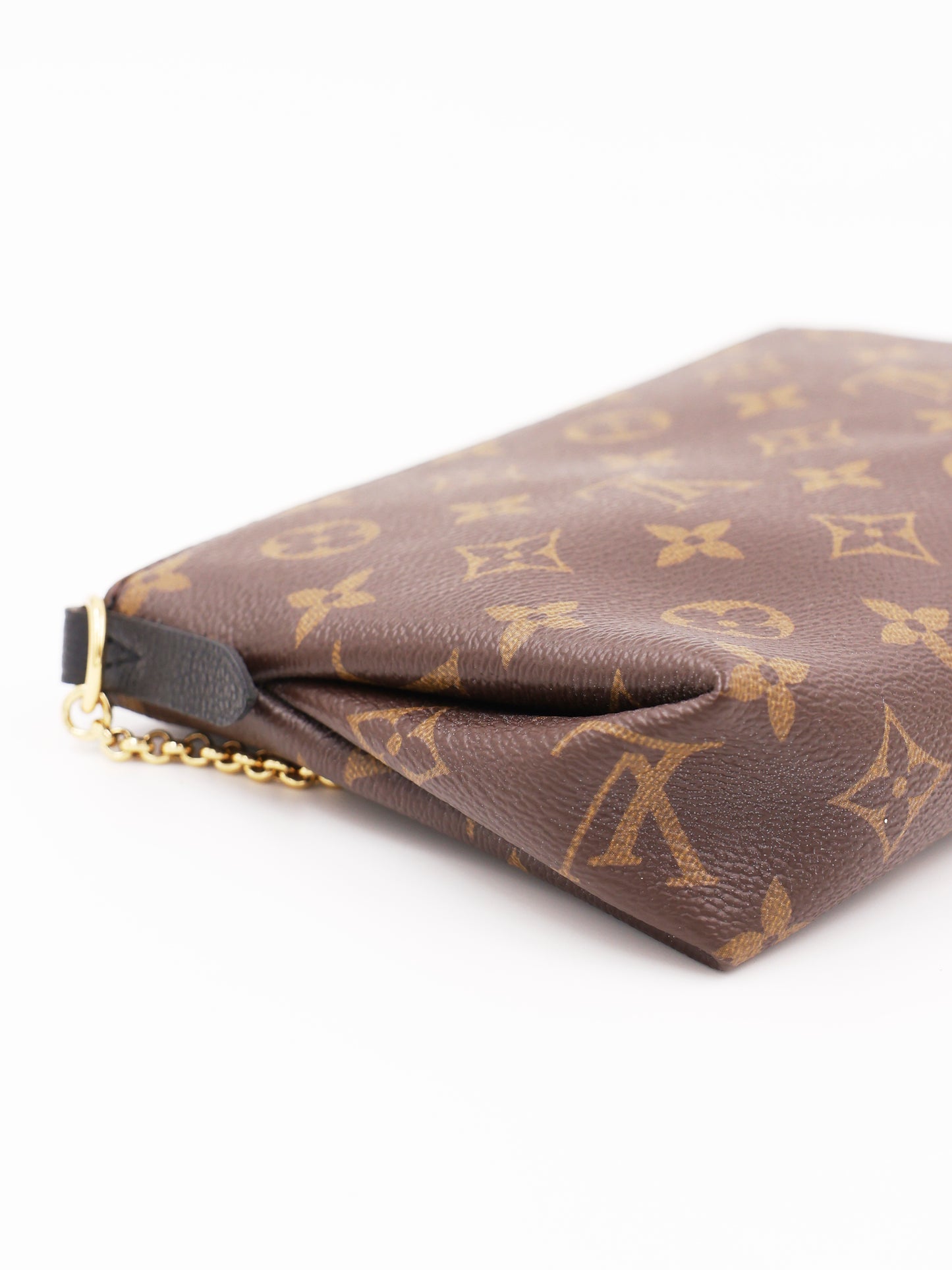 LOUIS VUITTON Pallas Clutch Monogram Canvas schwarz