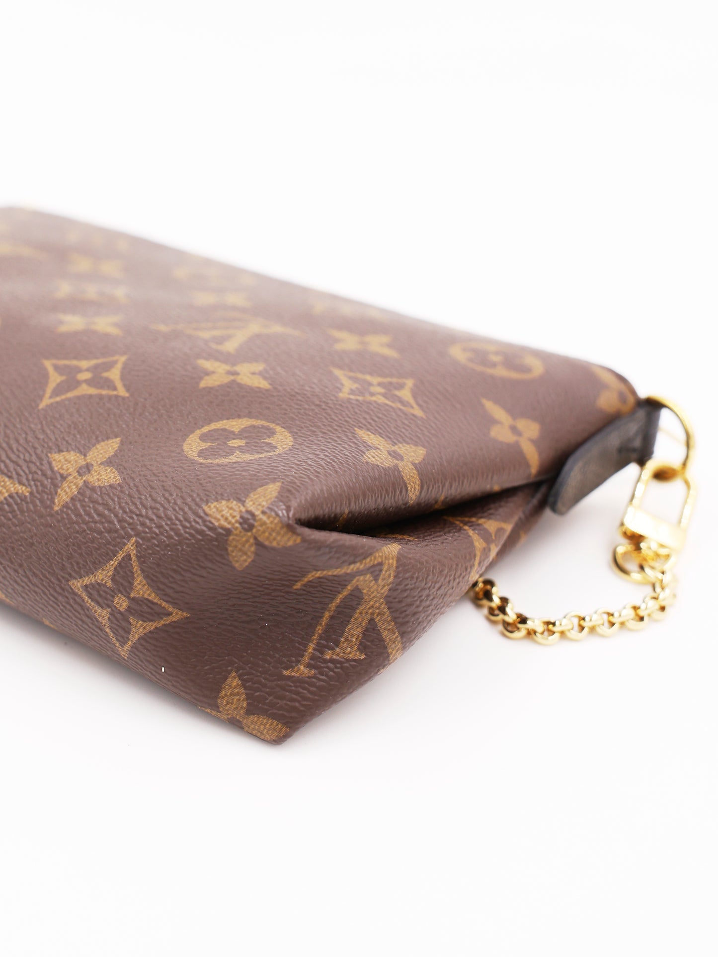 LOUIS VUITTON Pallas Clutch Monogram Canvas schwarz