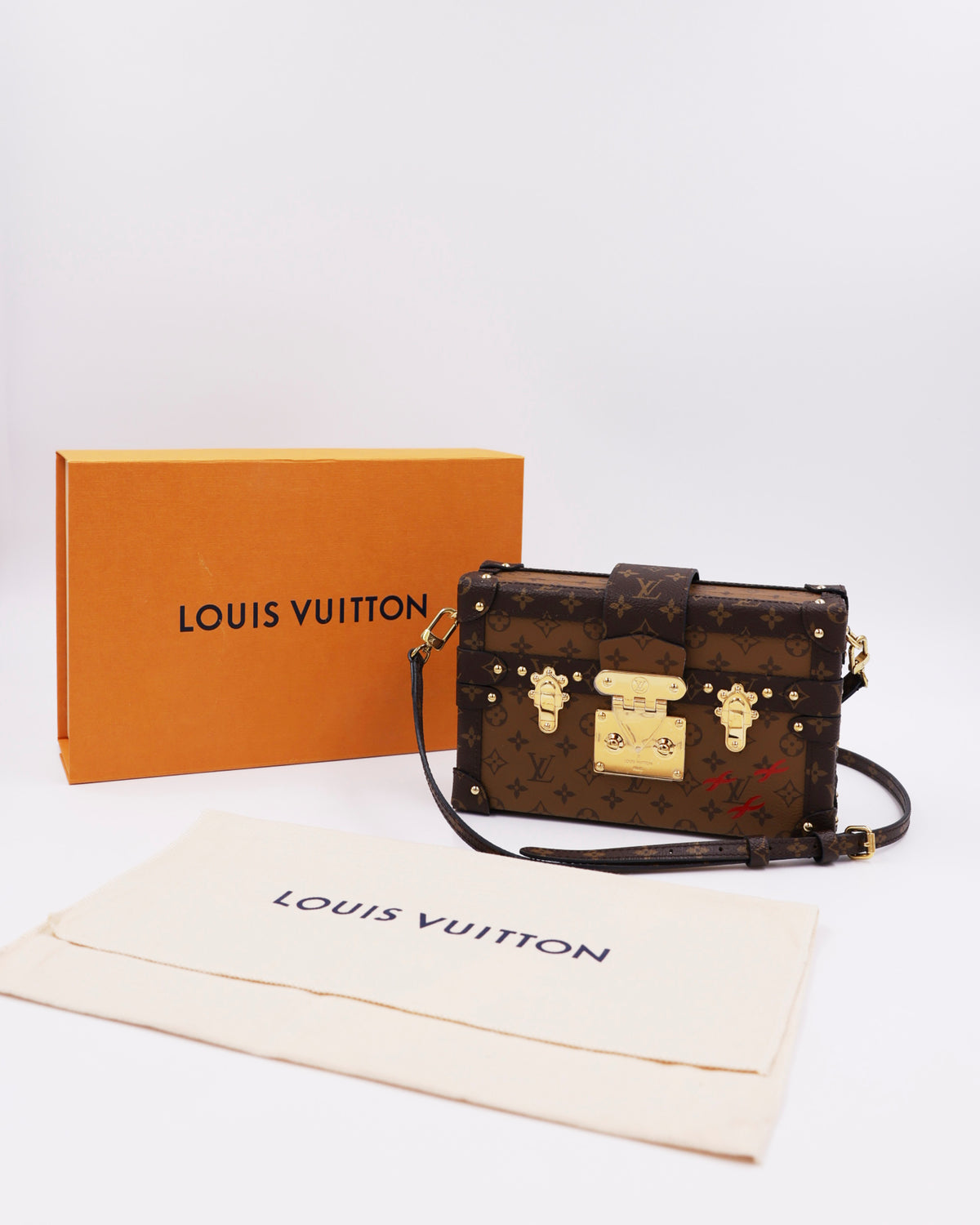 LOUIS VUITTON Petit Malle Monogram Reverse mit Schulterriemen, Box und Staubbeutel