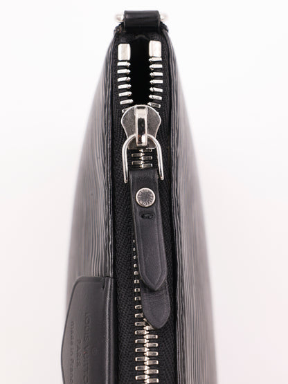 LOUIS VUITTON Easy Pouch On Strap Epi schwarz