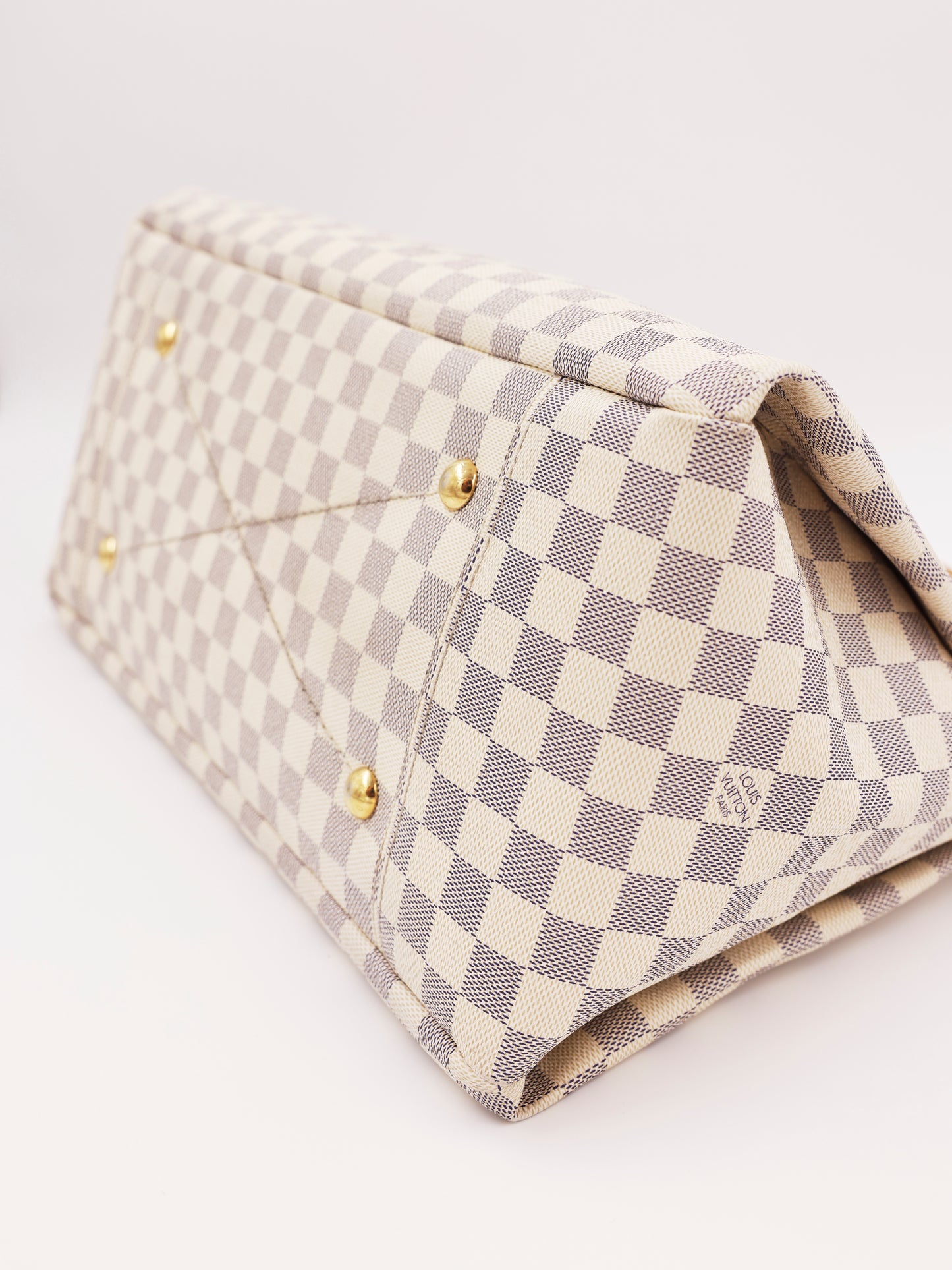 LOUIS VUITTON Artsy MM Damier Azur Secondhand Designerhandtasche mit hellem Karomuster