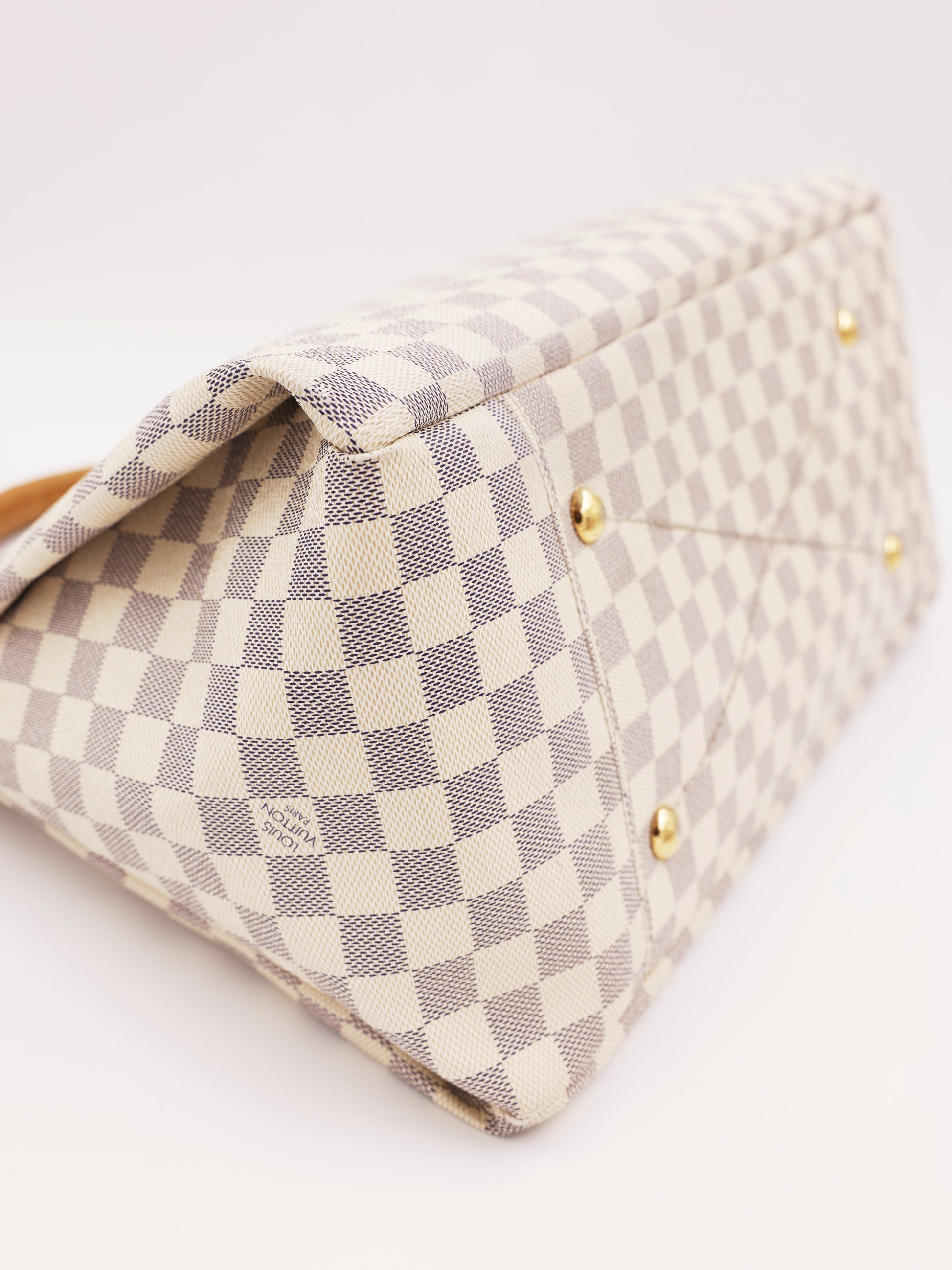 LOUIS VUITTON Artsy MM Damier Azur Designerhandtasche aus zweiter Hand im Schachbrettmuster