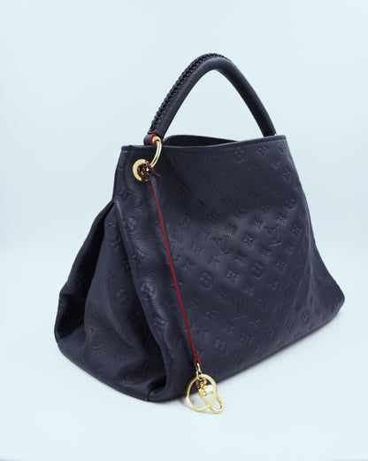 LOUIS VUITTON Artsy MM Monogram Empreinte dunkelblau elegante Designerhandtasche