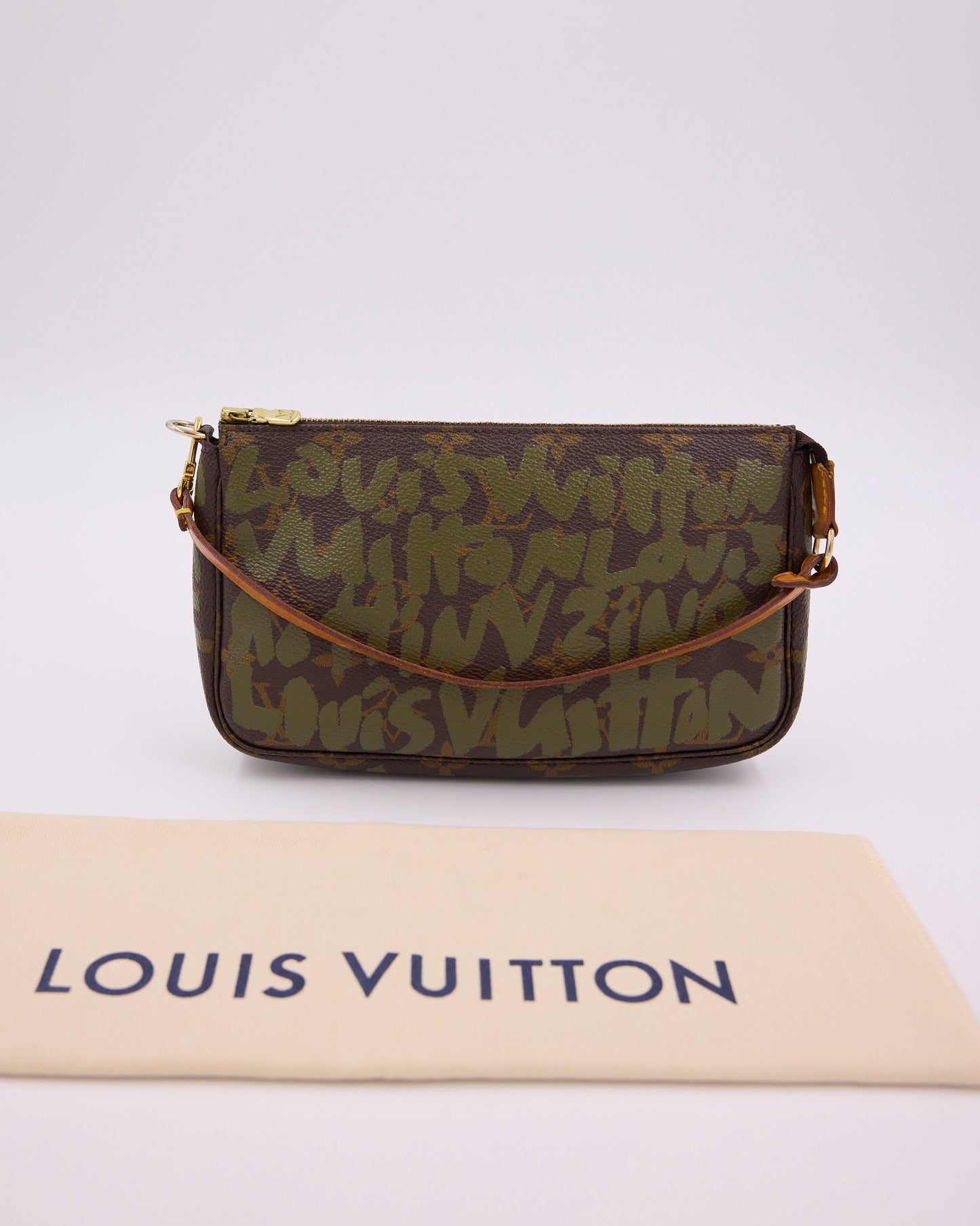 LOUIS VUITTON Pochette Accessoires Graffiti x Stephen Sprouse khaki mit Graffiti Muster Designerhandtasche aus zweiter Hand