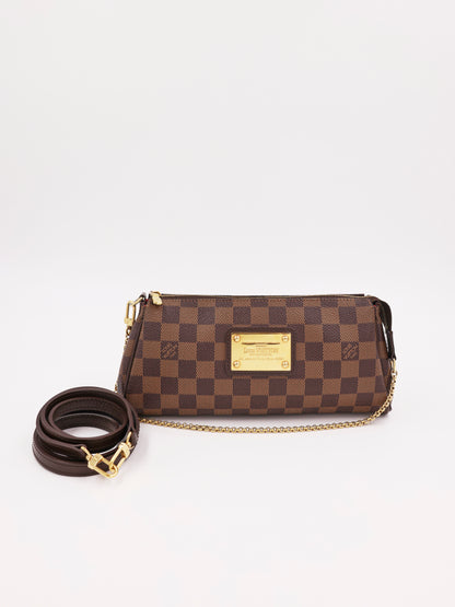 LOUIS VUITTON Pochette Eva Damier Ebene braune Clutch mit goldfarbener Kette und Lederriemen