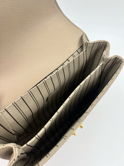 LOUIS VUITTON Pochette Metis Monogram Empreinte Tourterelle inkl. Tuch