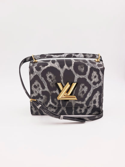 LOUIS VUITTON Twist MM Cat Print Gris, graue Designerhandtasche mit Leopardenmuster und Schulterriemen