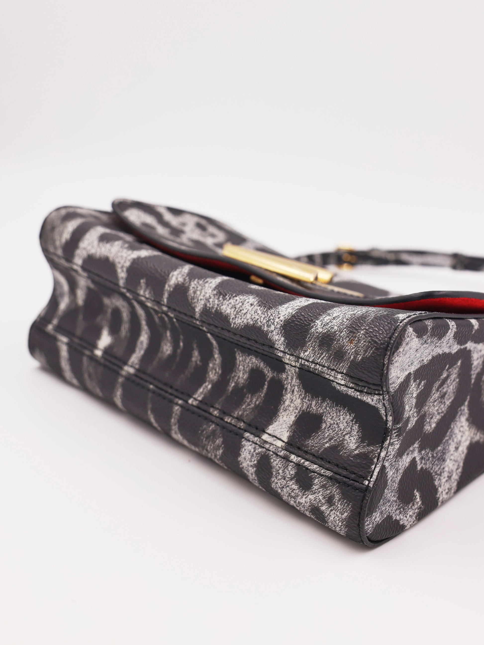 LOUIS VUITTON Twist MM Cat Print Gris, graue Designerhandtasche mit Katzenmuster und goldfarbenem Verschluss