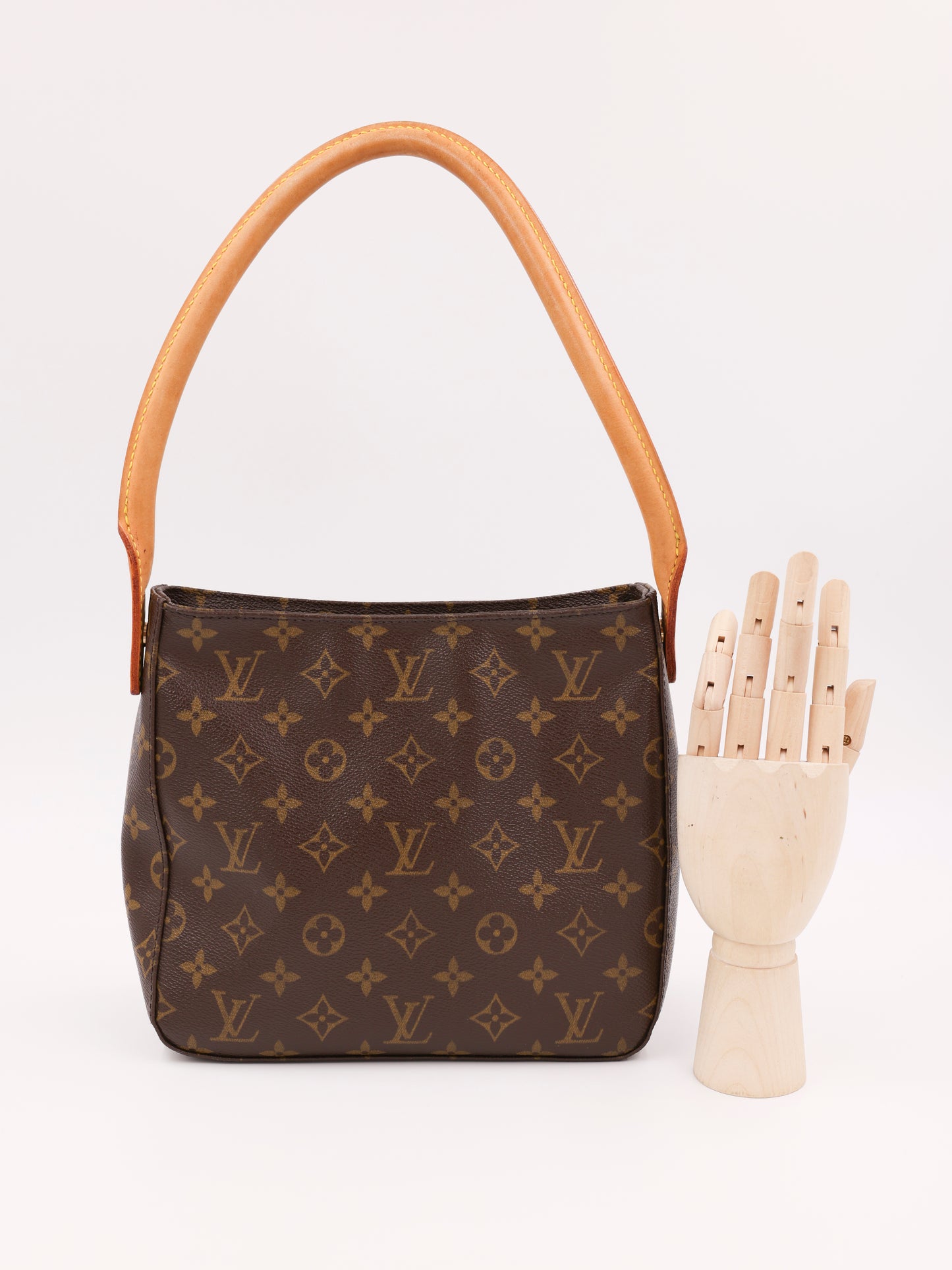 LOUIS VUITTON Looping MM Monogram Canvas