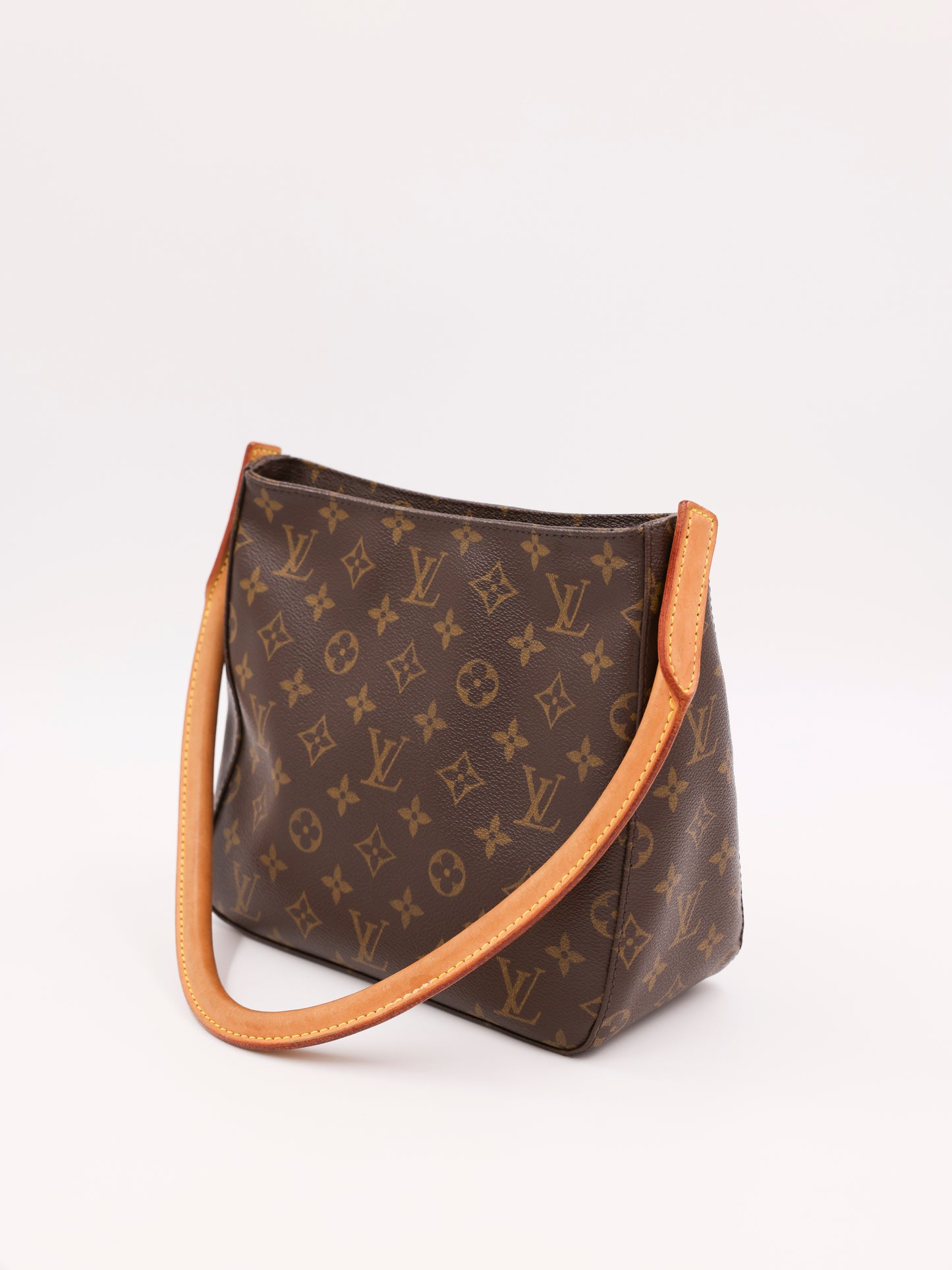 LOUIS VUITTON Looping MM Monogram Canvas