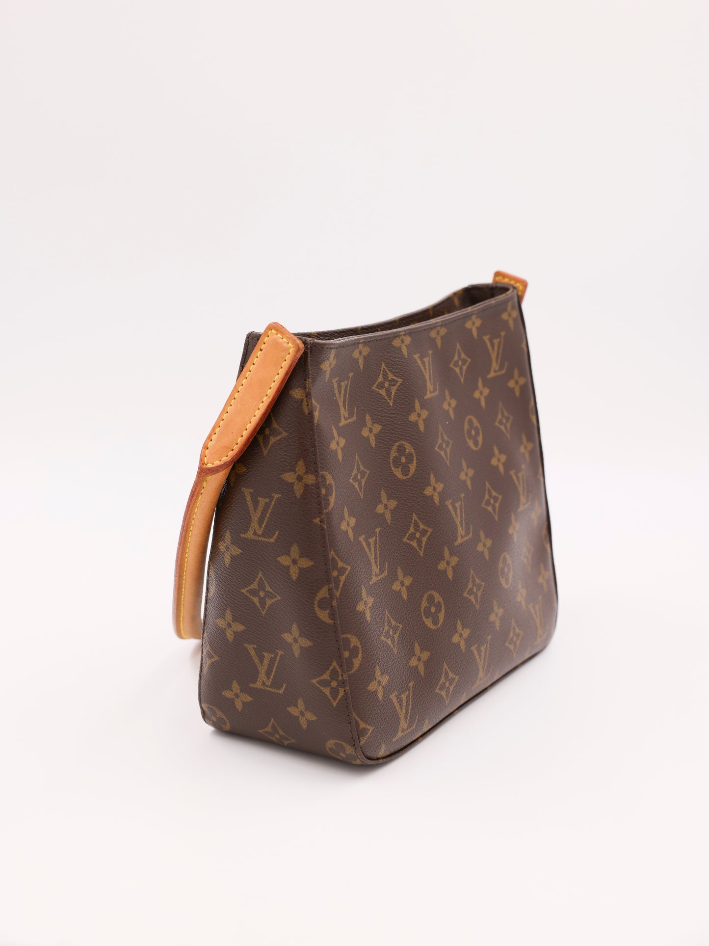 LOUIS VUITTON Looping MM Monogram Canvas