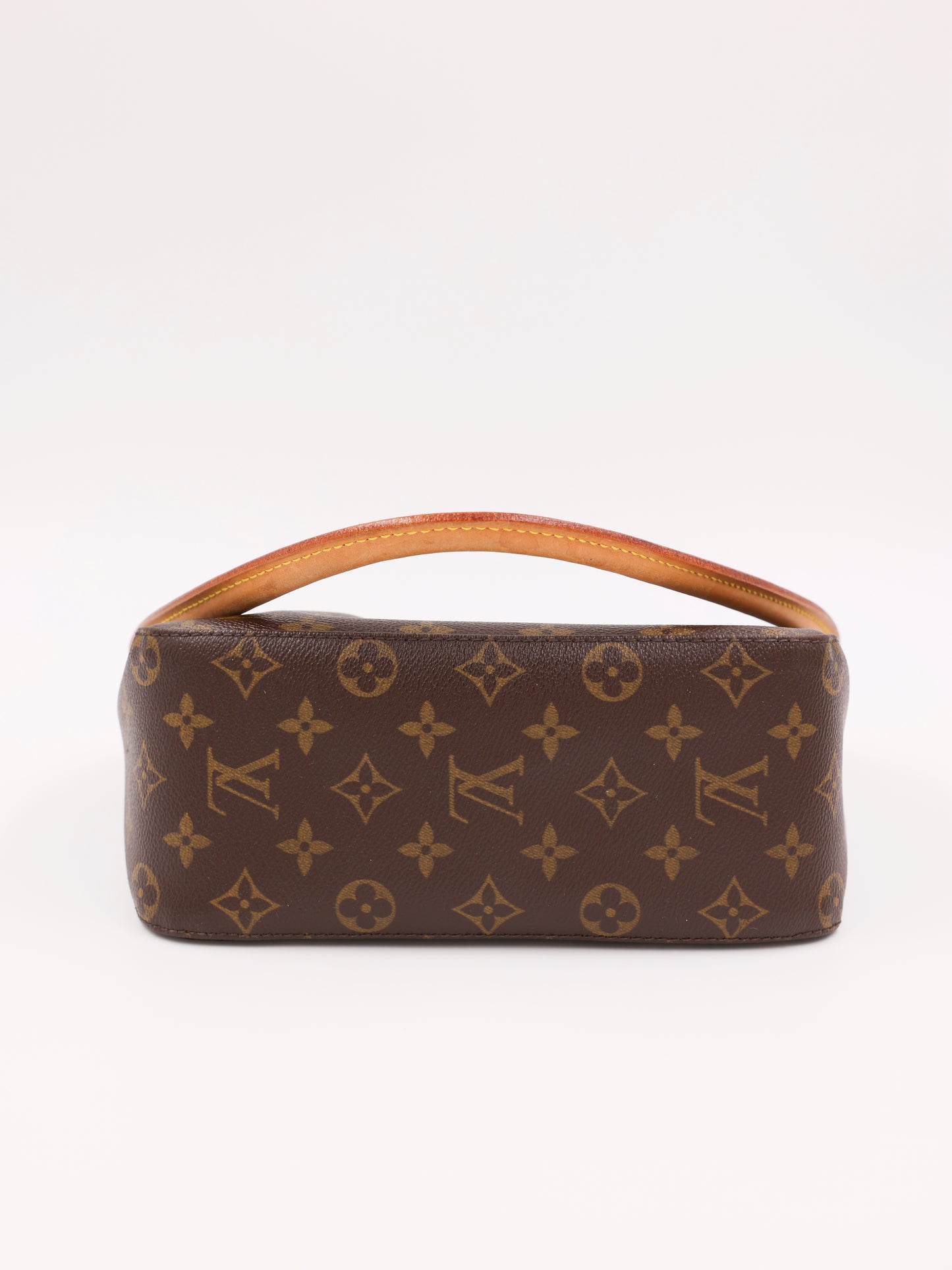 LOUIS VUITTON Looping MM Monogram Canvas