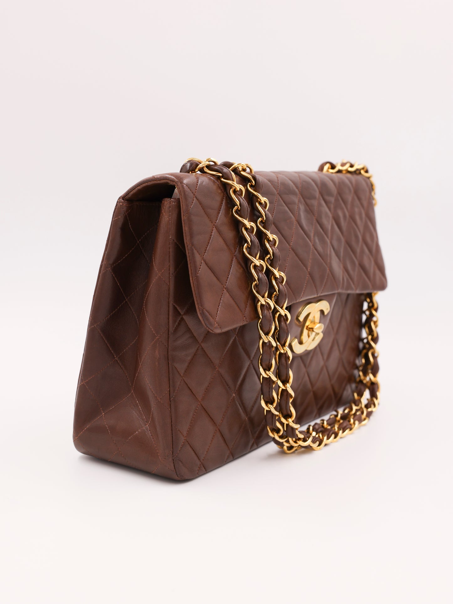 CHANEL Timeless Flap Bag Maxi schoko GHW