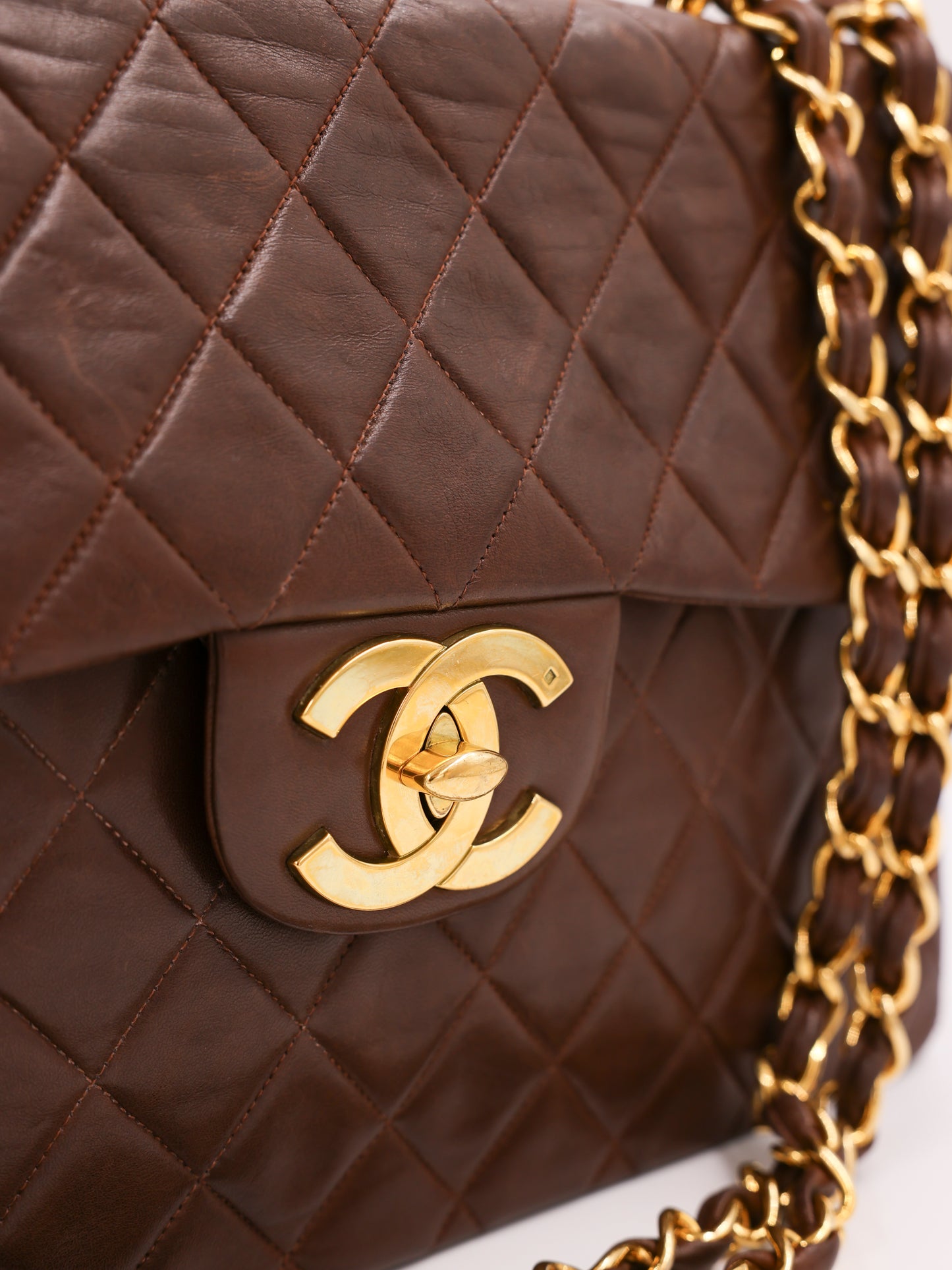 CHANEL Timeless Flap Bag Maxi schoko GHW